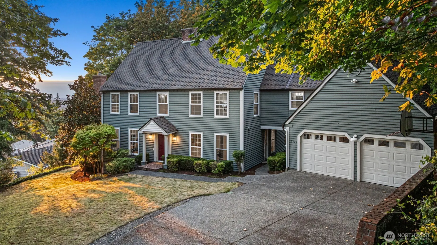 5709 143rd Place SE, Bellevue, WA 98006-4341