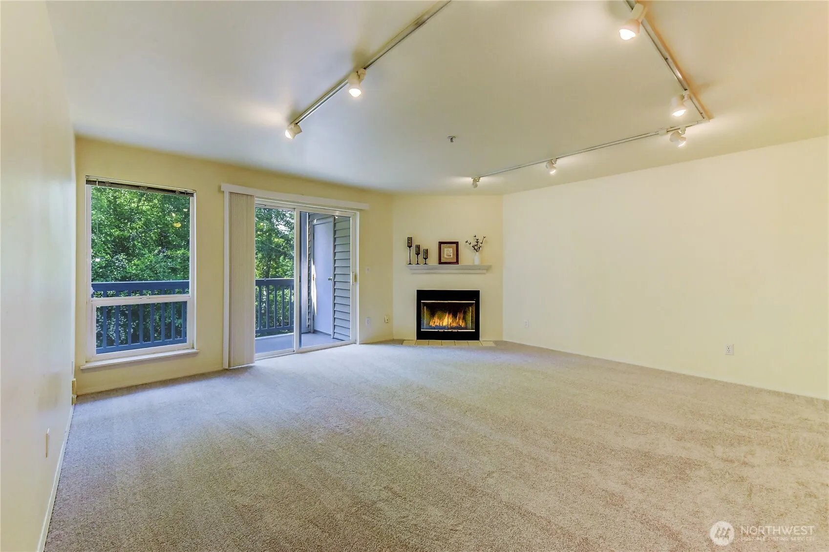 2969 142nd Place SE #7, Bellevue, WA 98007