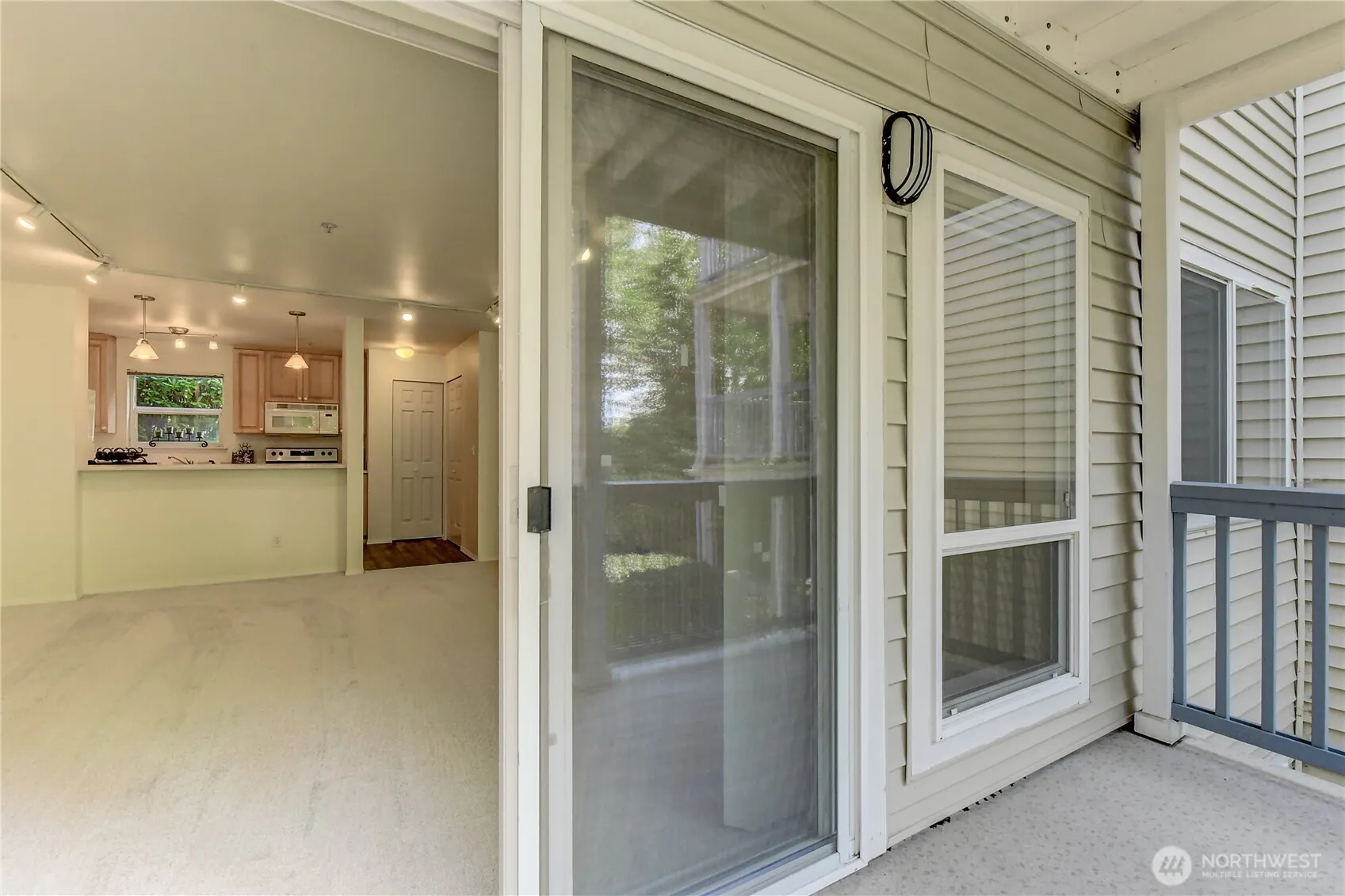2969 142nd Place SE #7, Bellevue, WA 98007