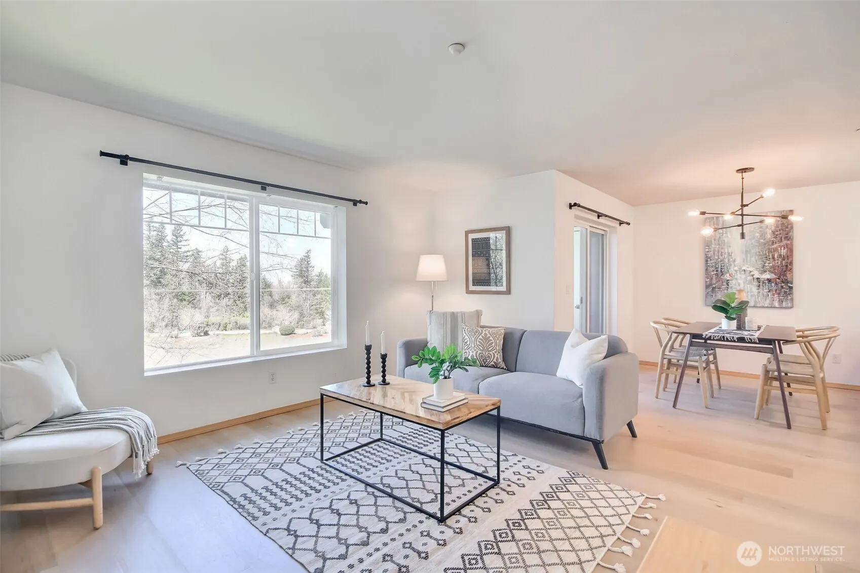 1957 23rd Place NE #203, Issaquah, WA 98029