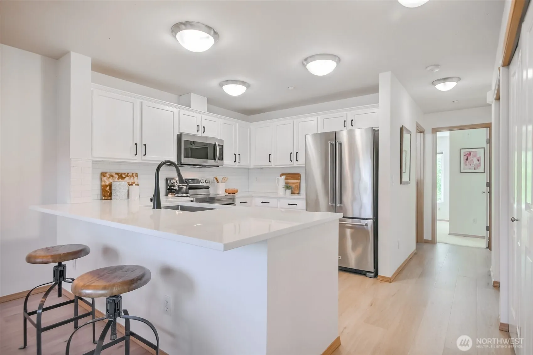 1957 23rd Place NE #203, Issaquah, WA 98029