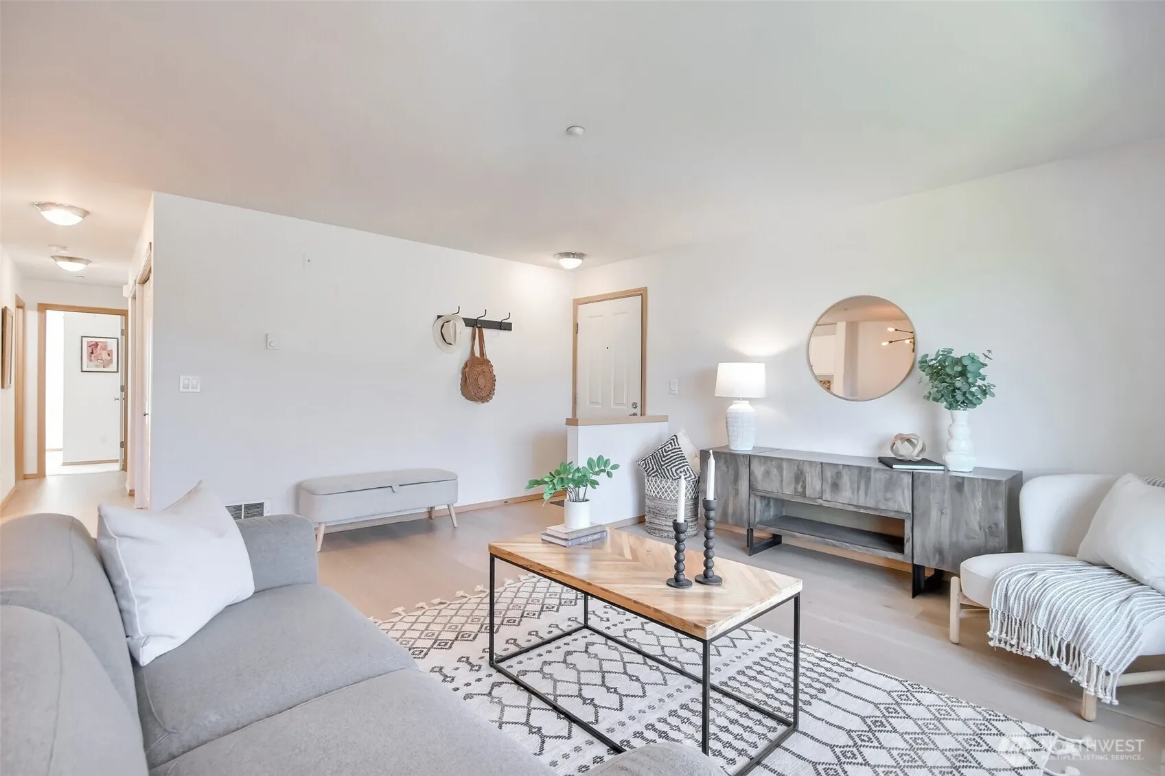 1957 23rd Place NE #203, Issaquah, WA 98029