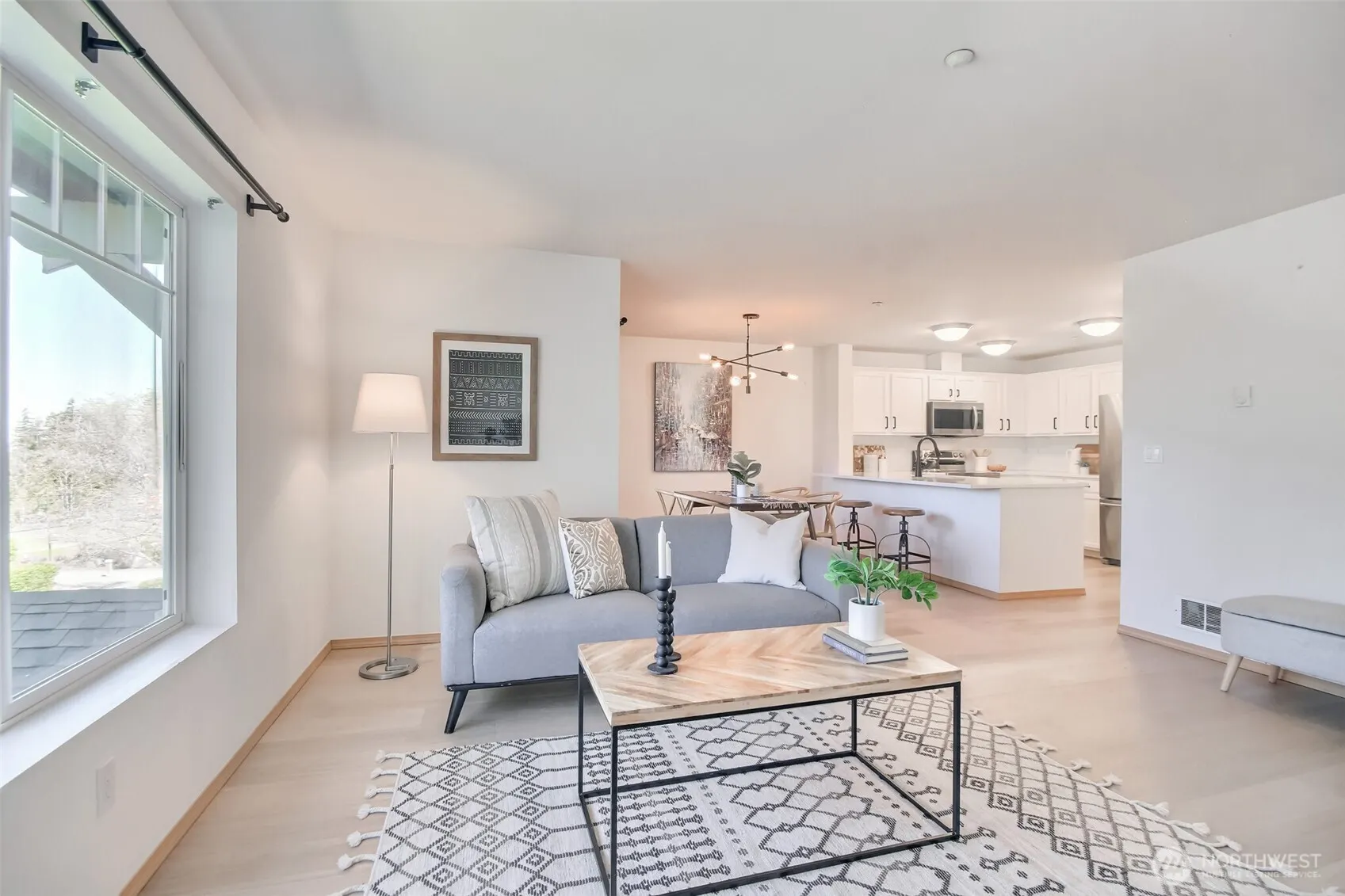 1957 23rd Place NE #203, Issaquah, WA 98029