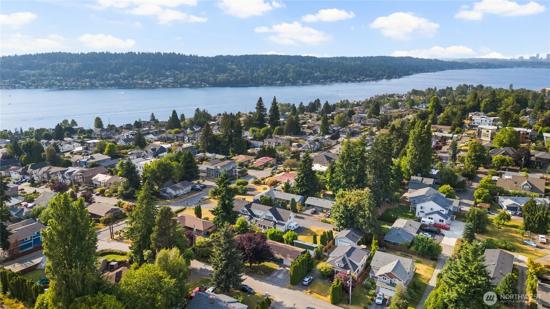 1306 N 32nd Street , Renton, WA 98056