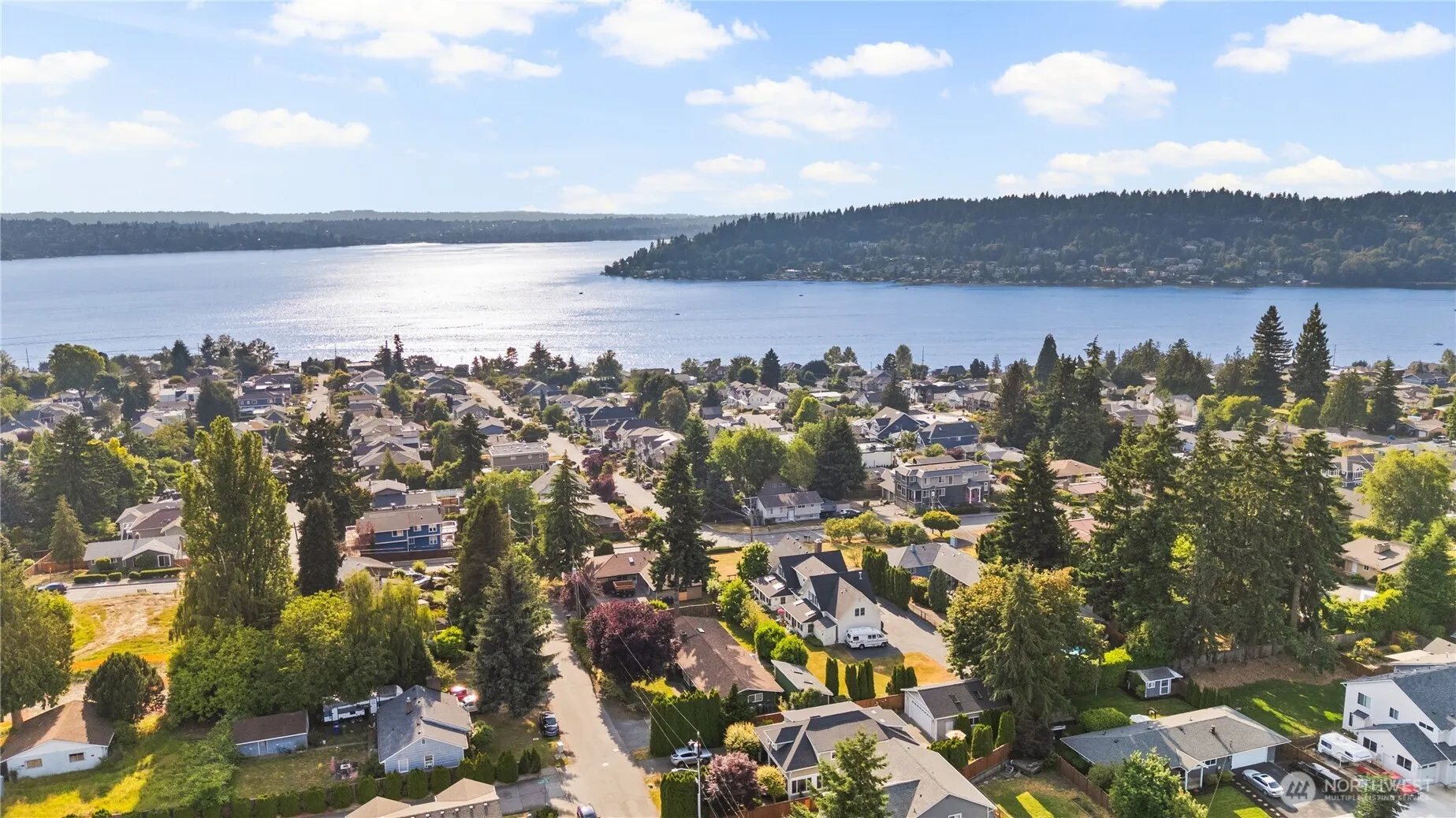 1306 N 32nd Street , Renton, WA 98056