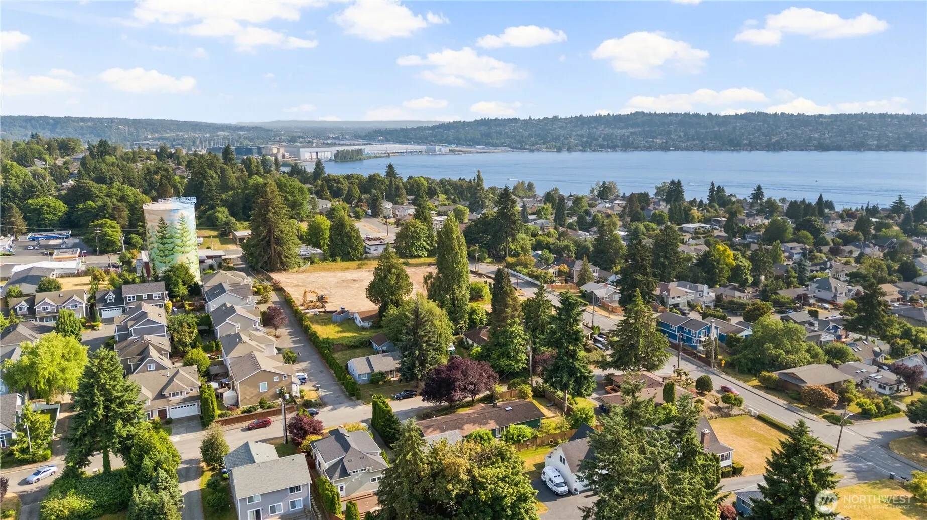 1306 N 32nd Street , Renton, WA 98056