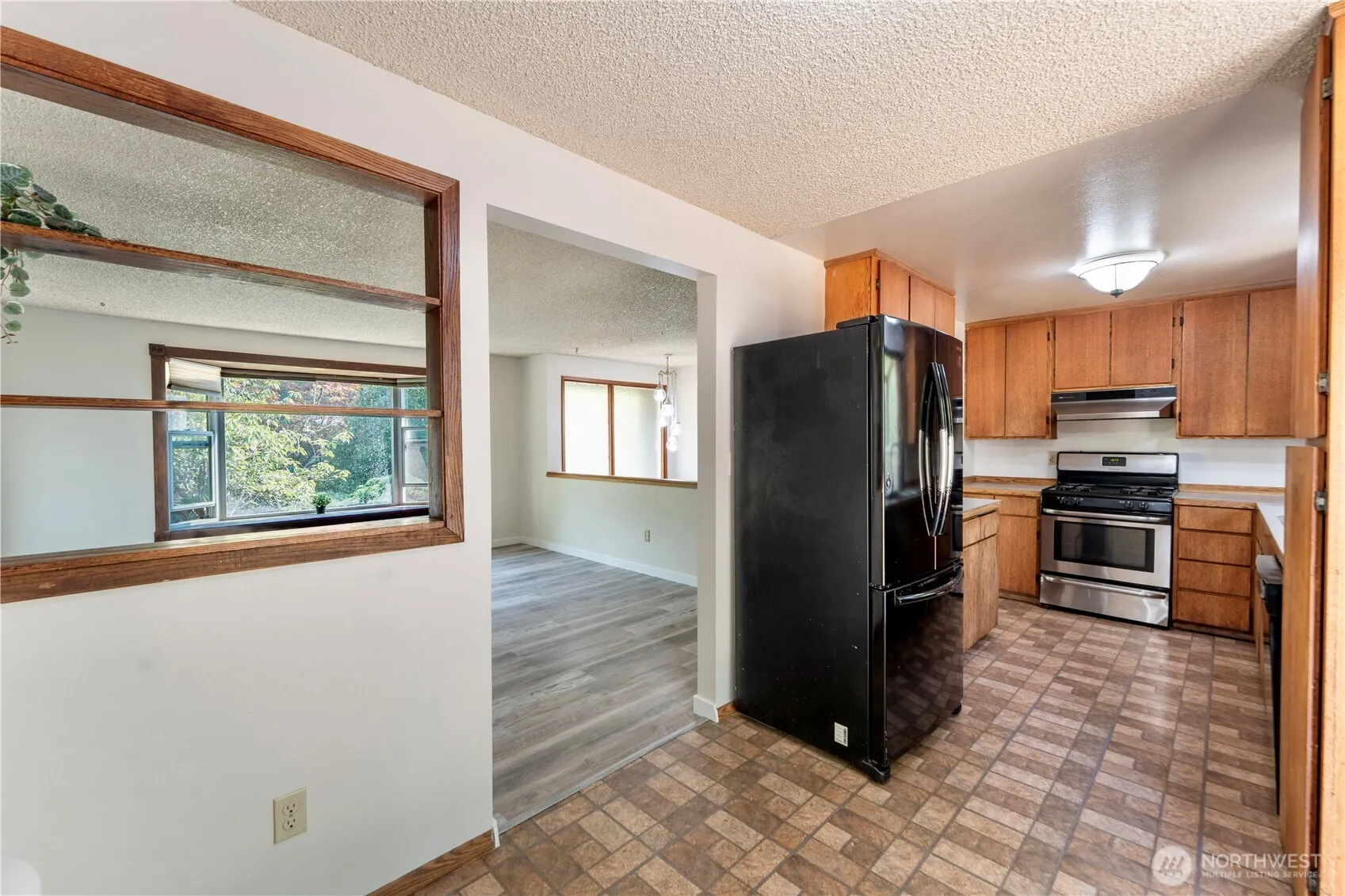 17069 142nd Place NE, Woodinville, WA 98075-9211