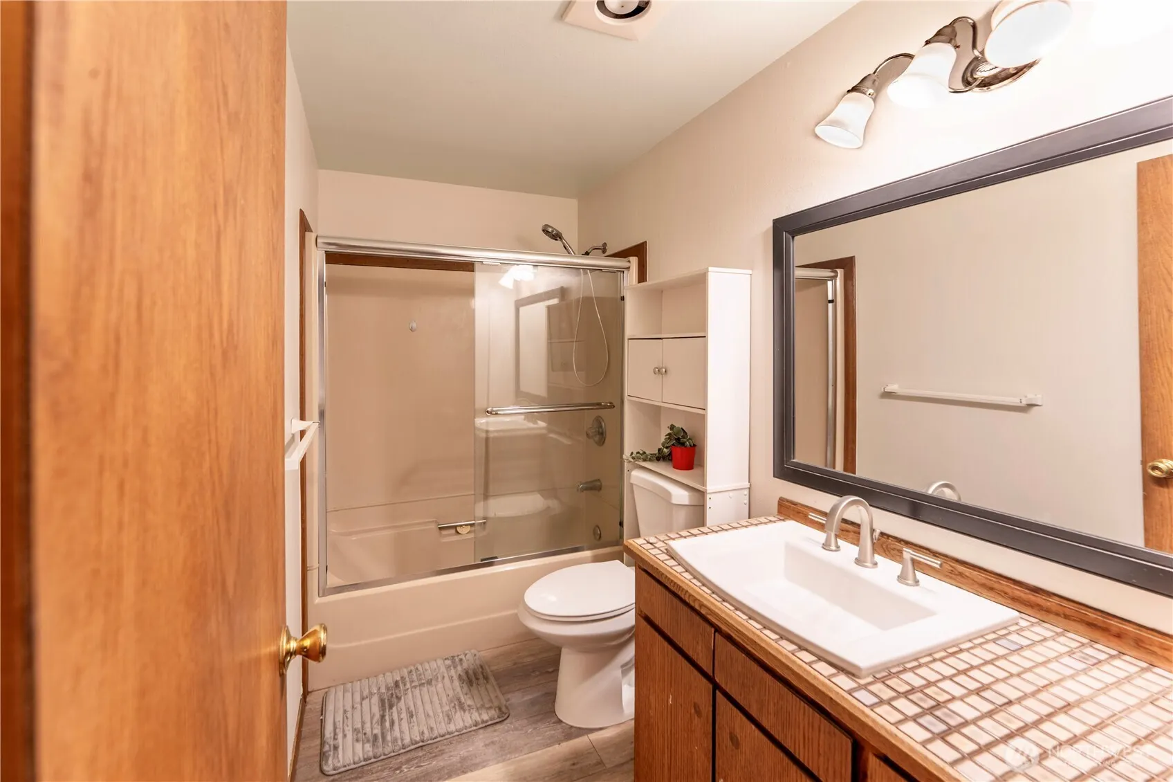 17069 142nd Place NE, Woodinville, WA 98075-9211