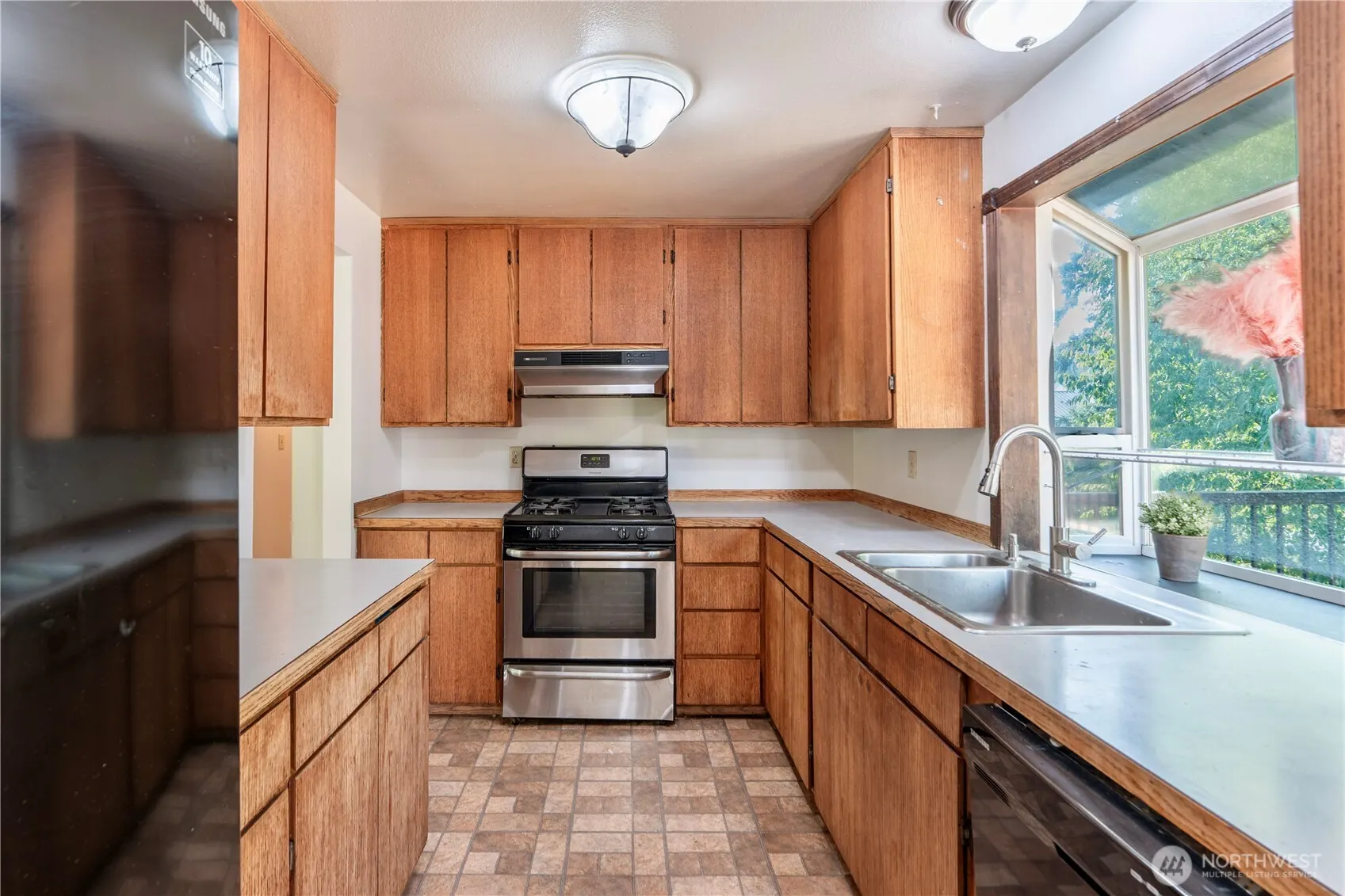 17069 142nd Place NE, Woodinville, WA 98075-9211