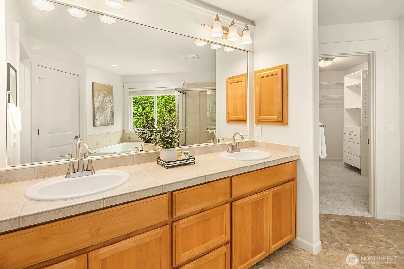 11710 157th Avenue NE, Redmond, WA 98052