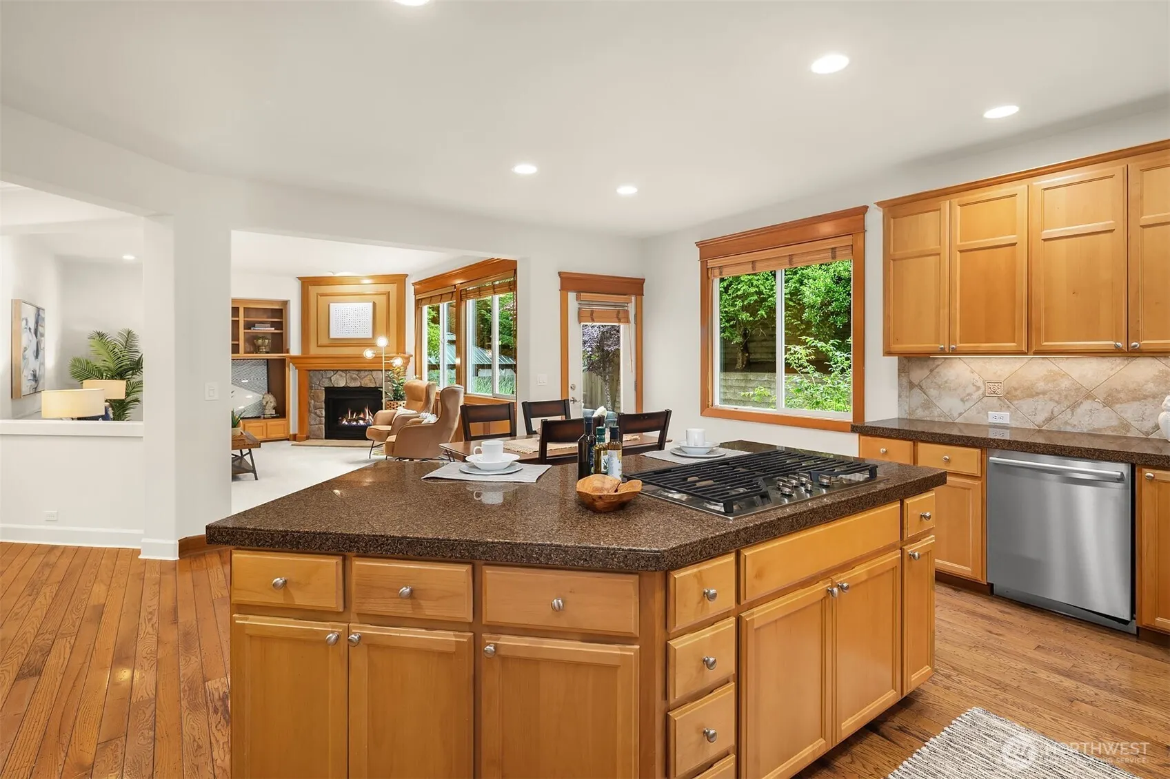 11710 157th Avenue NE, Redmond, WA 98052