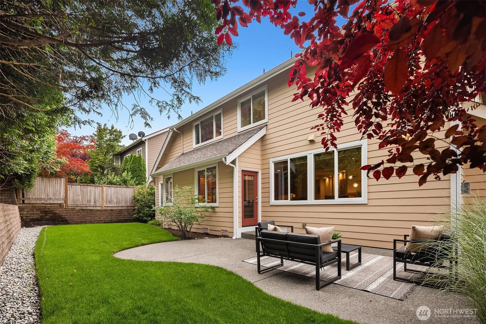 11710 157th Avenue NE, Redmond, WA 98052
