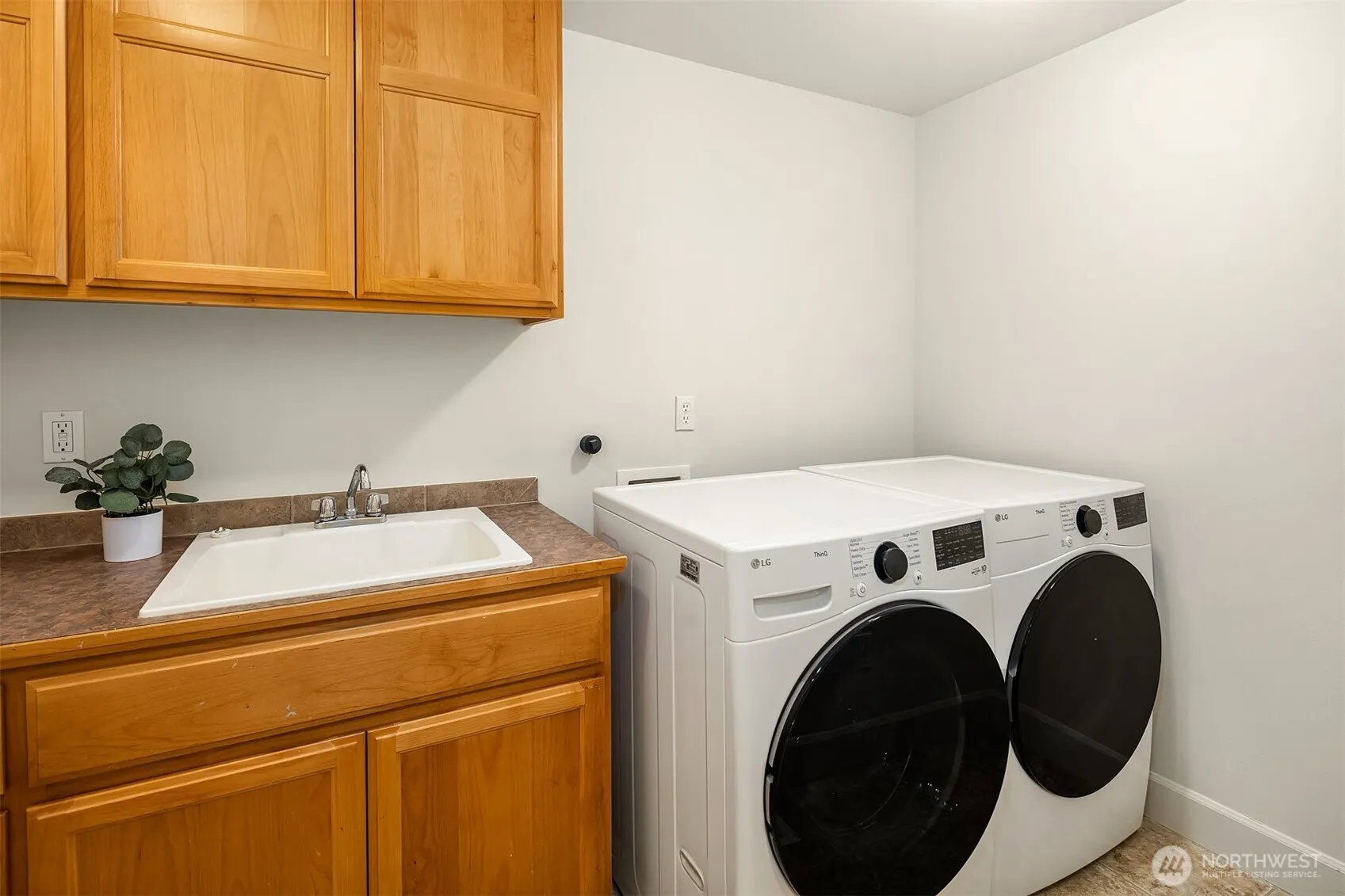 11710 157th Avenue NE, Redmond, WA 98052
