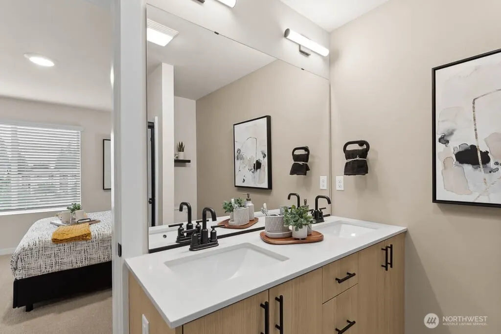 16111 36th Avenue W #D5, Lynnwood, WA 98087