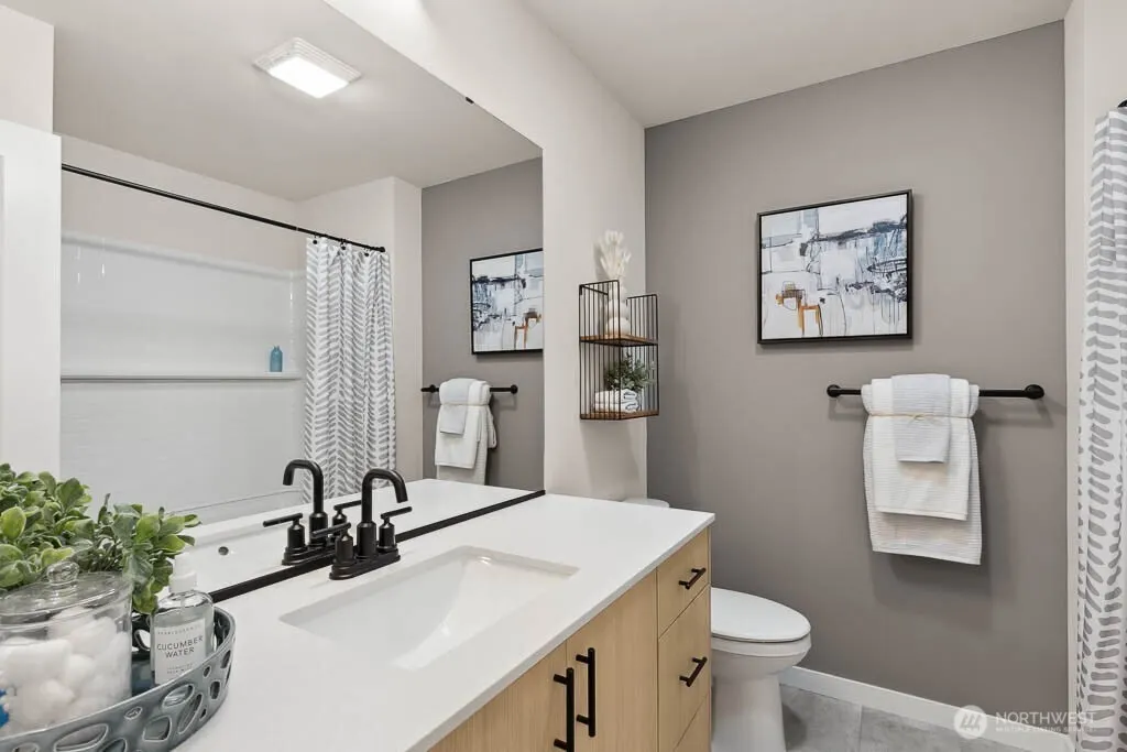 16111 36th Avenue W #D5, Lynnwood, WA 98087