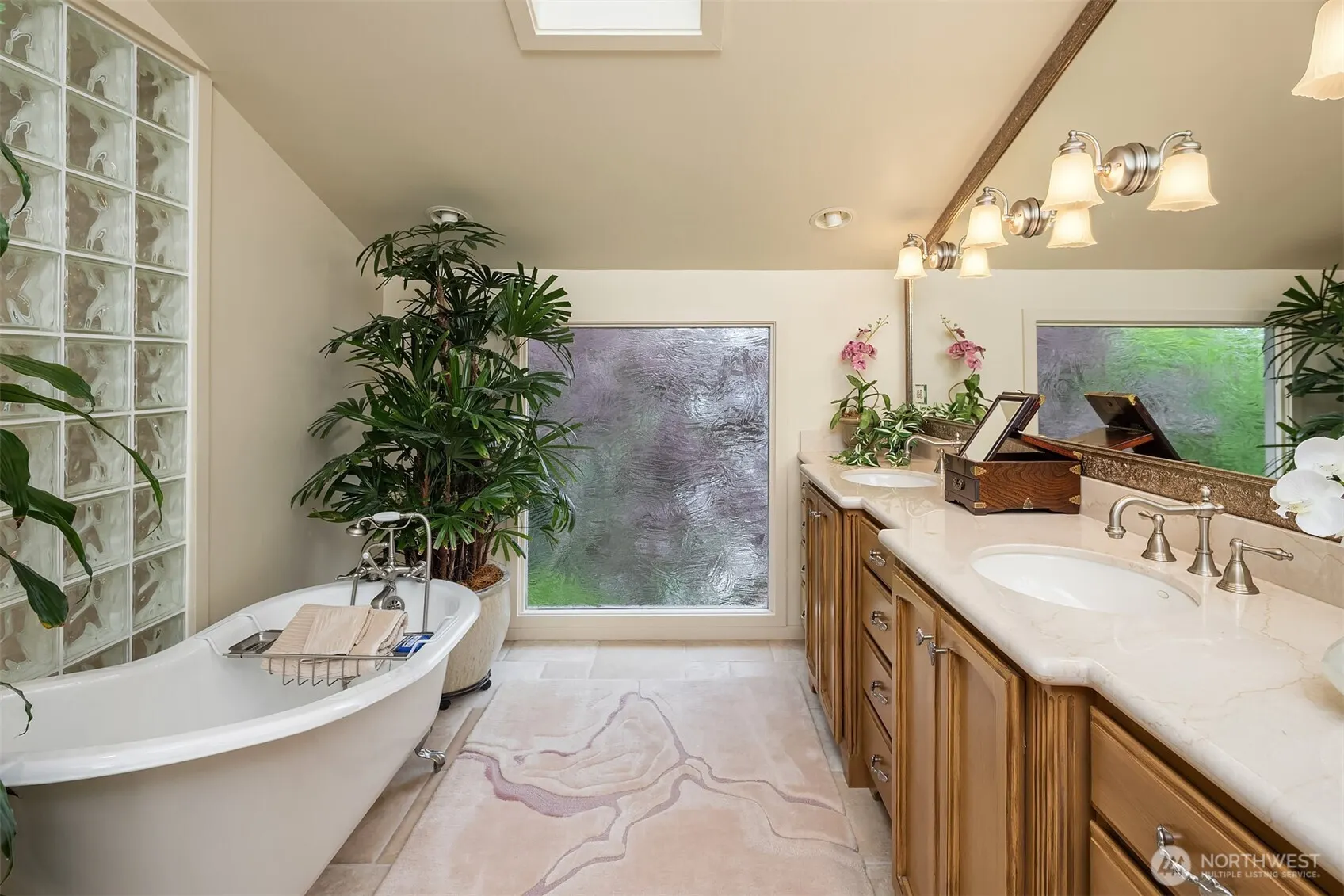 4406 193rd Avenue SE, Issaquah, WA 98027