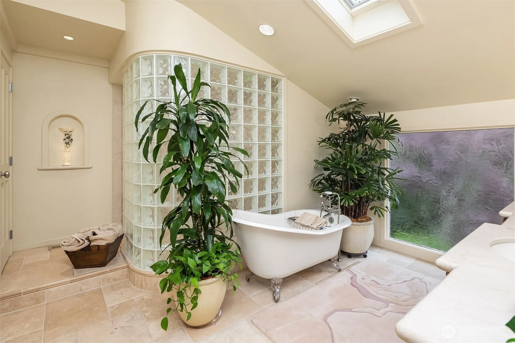 4406 193rd Avenue SE, Issaquah, WA 98027