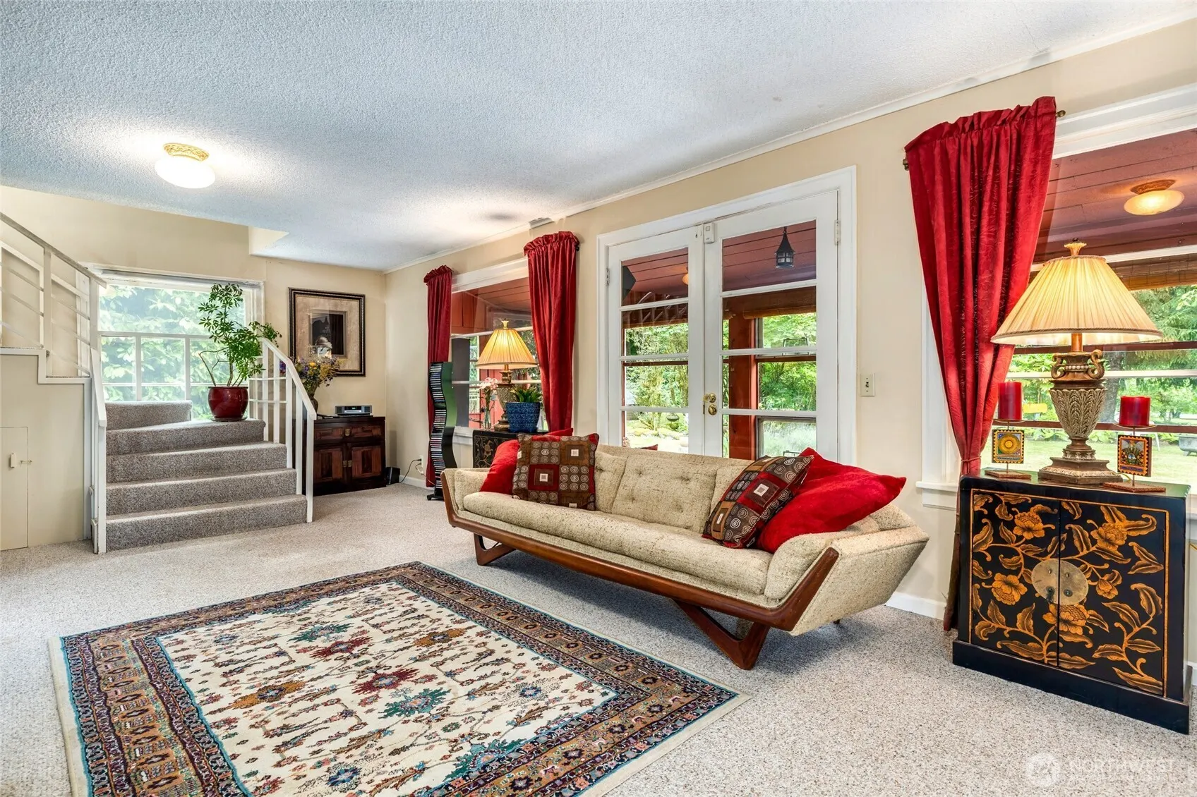 23606 SE Tiger Mountain Road , Issaquah, WA 98027