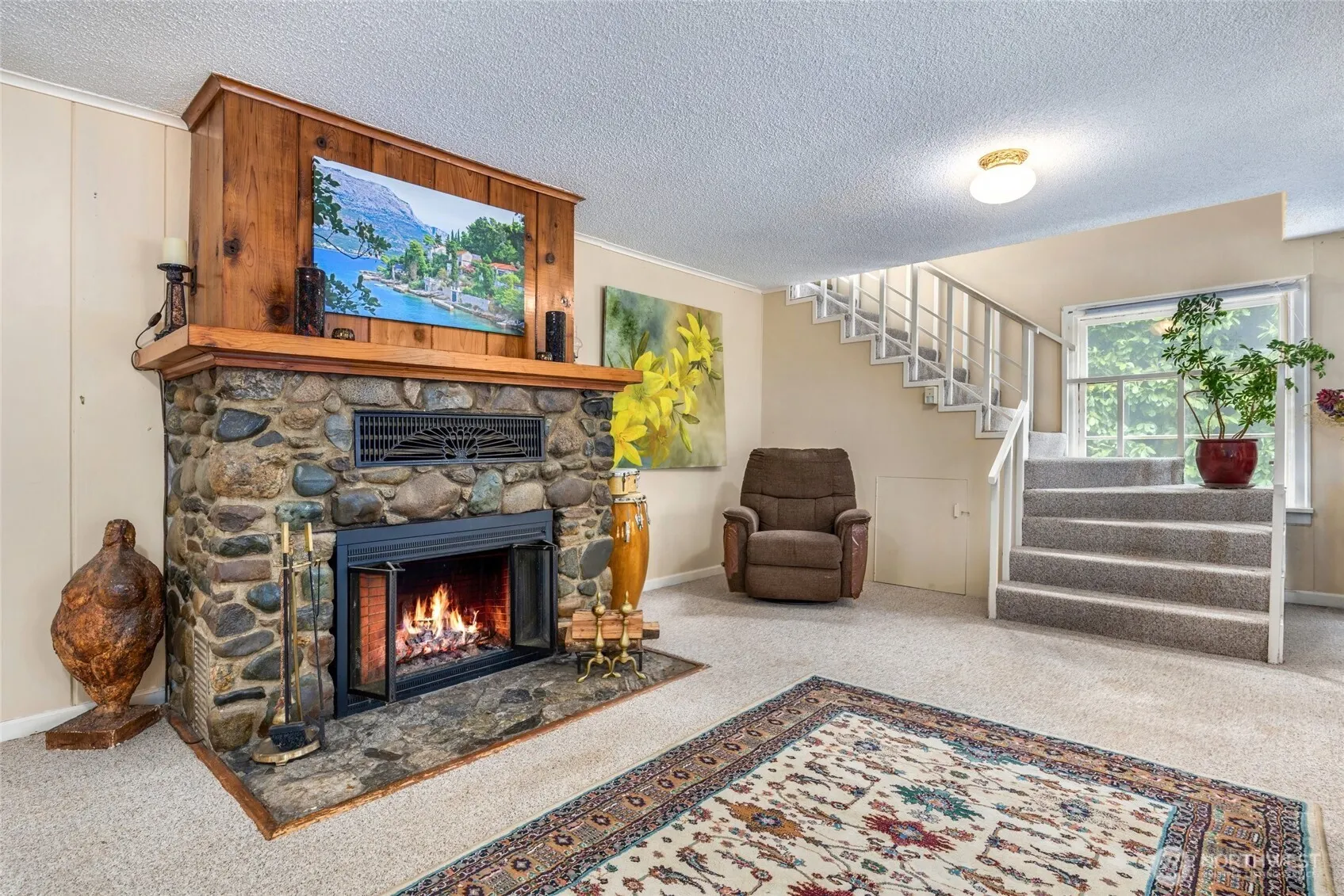 23606 SE Tiger Mountain Road , Issaquah, WA 98027