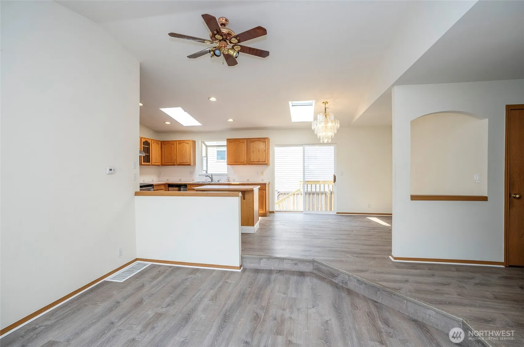 2148 SE 8th Drive , Renton, WA 98055