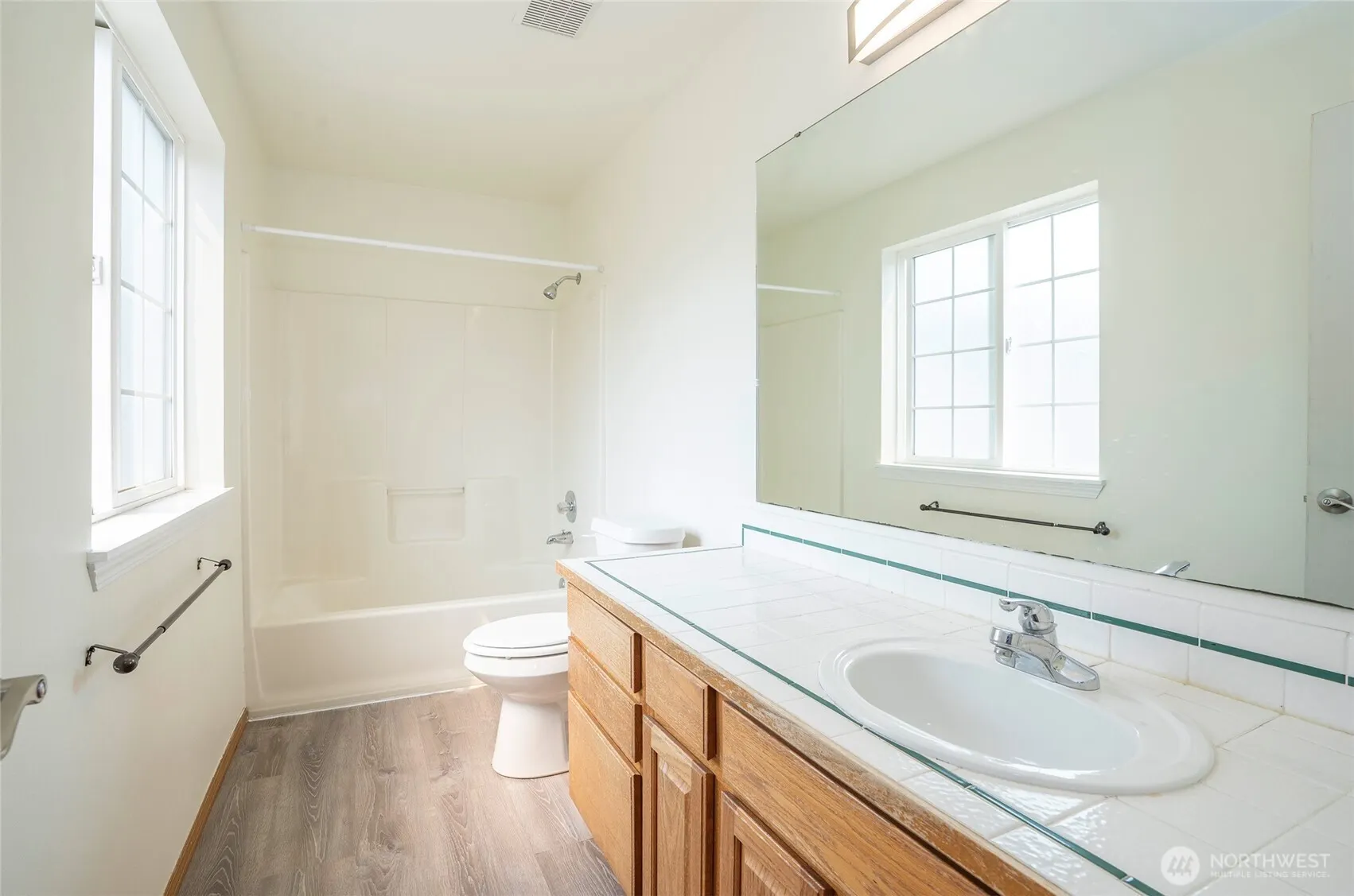 2148 SE 8th Drive , Renton, WA 98055