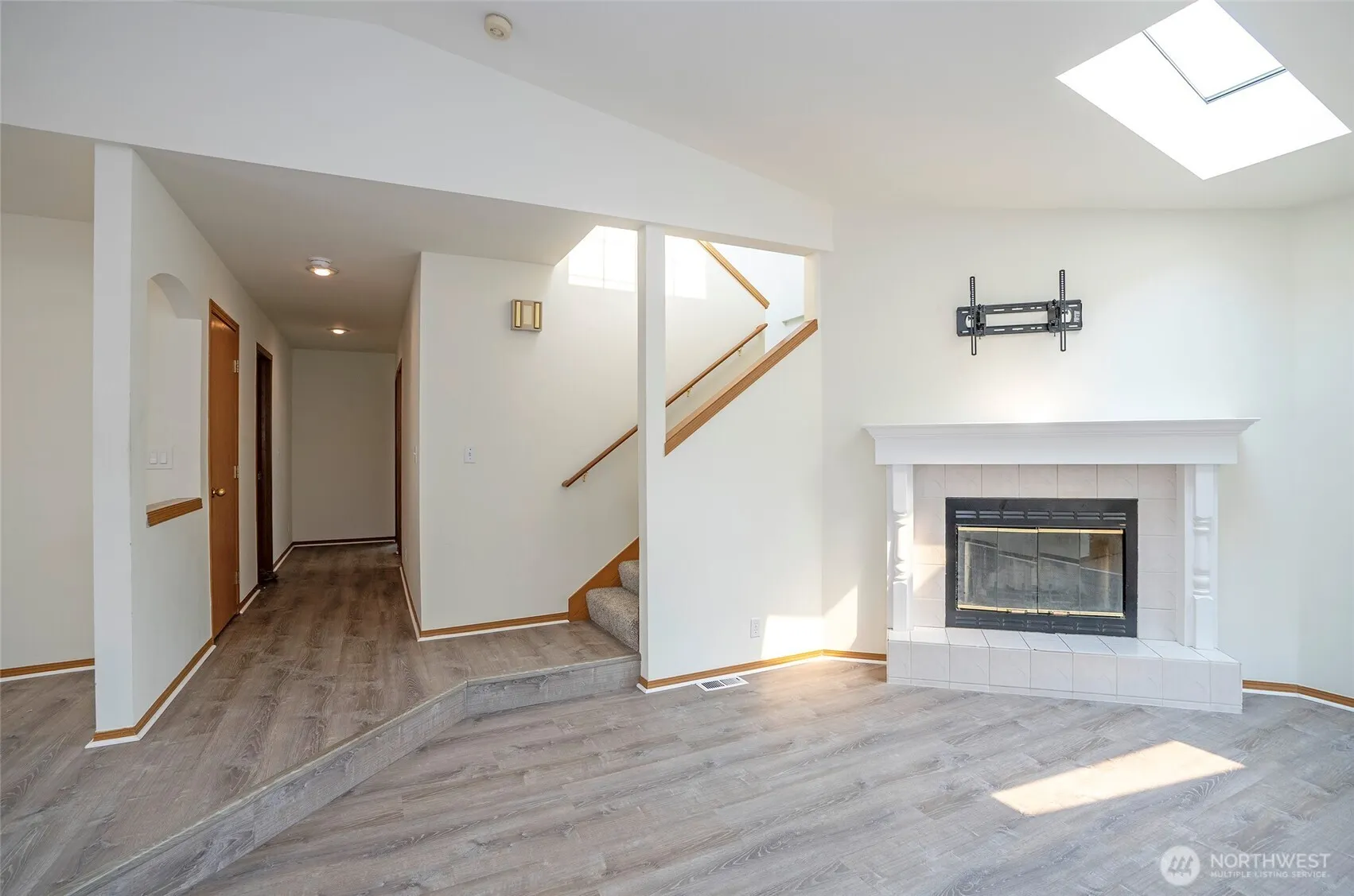 2148 SE 8th Drive , Renton, WA 98055