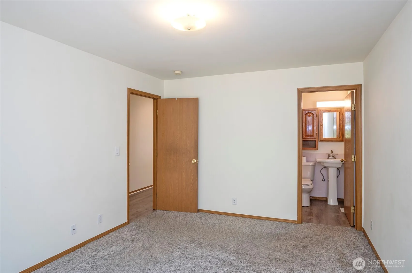 2148 SE 8th Drive , Renton, WA 98055
