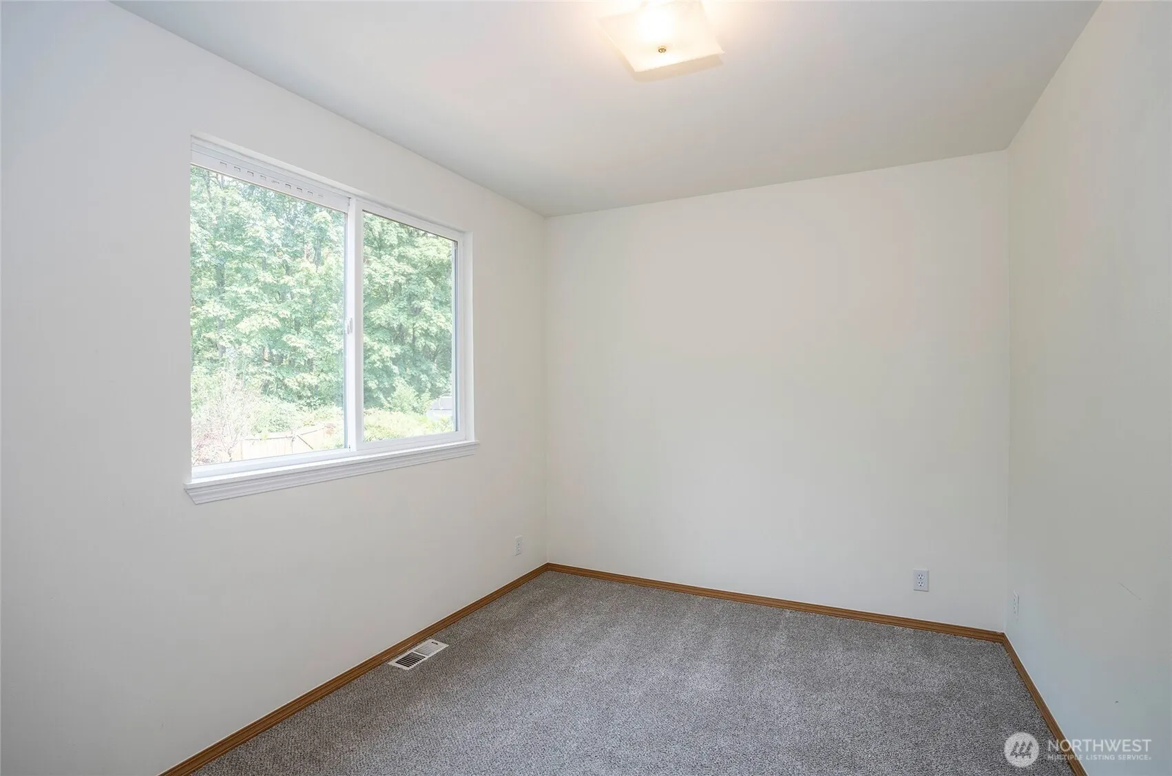 2148 SE 8th Drive , Renton, WA 98055