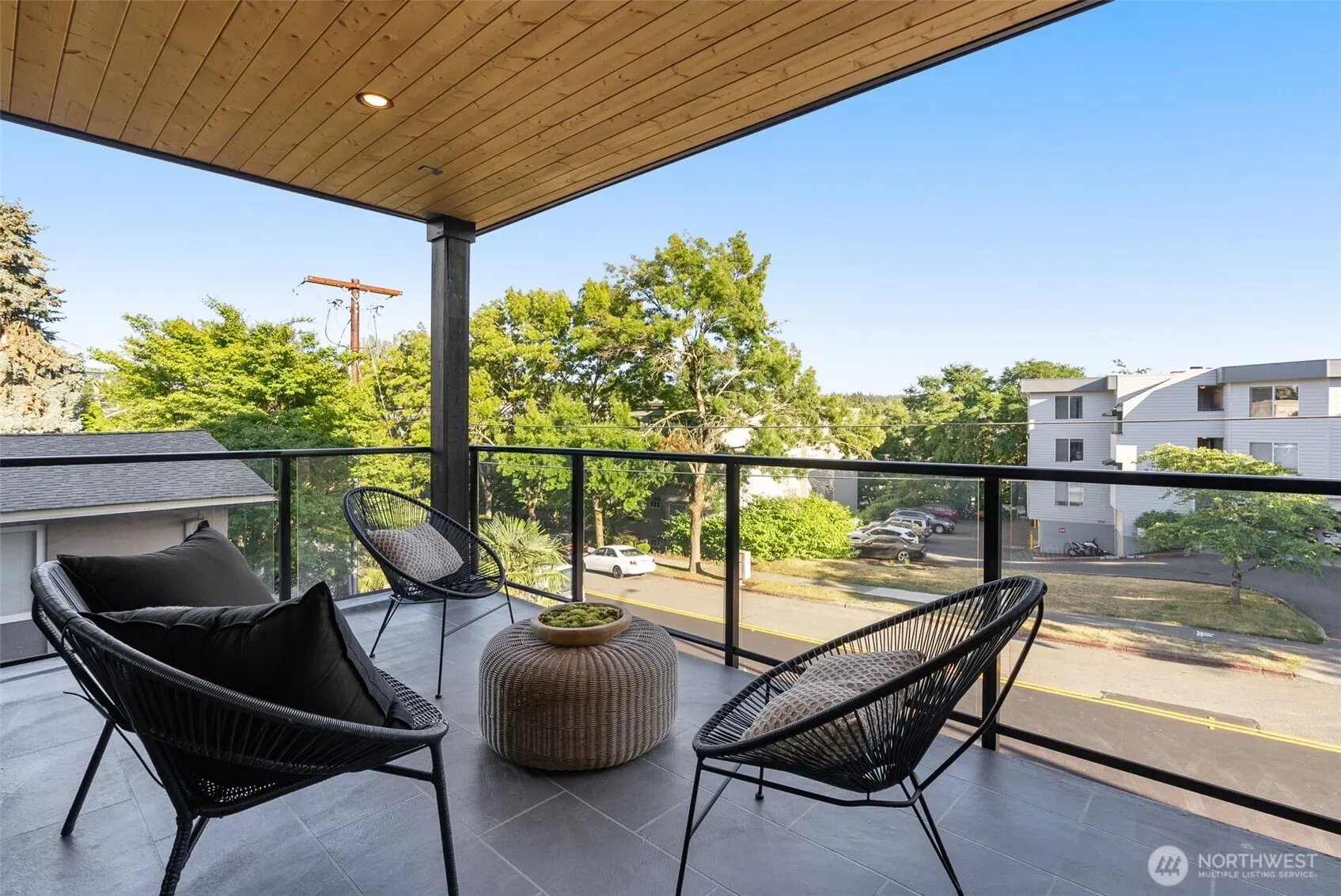 238 4th Avenue #201, Kirkland, WA 98033