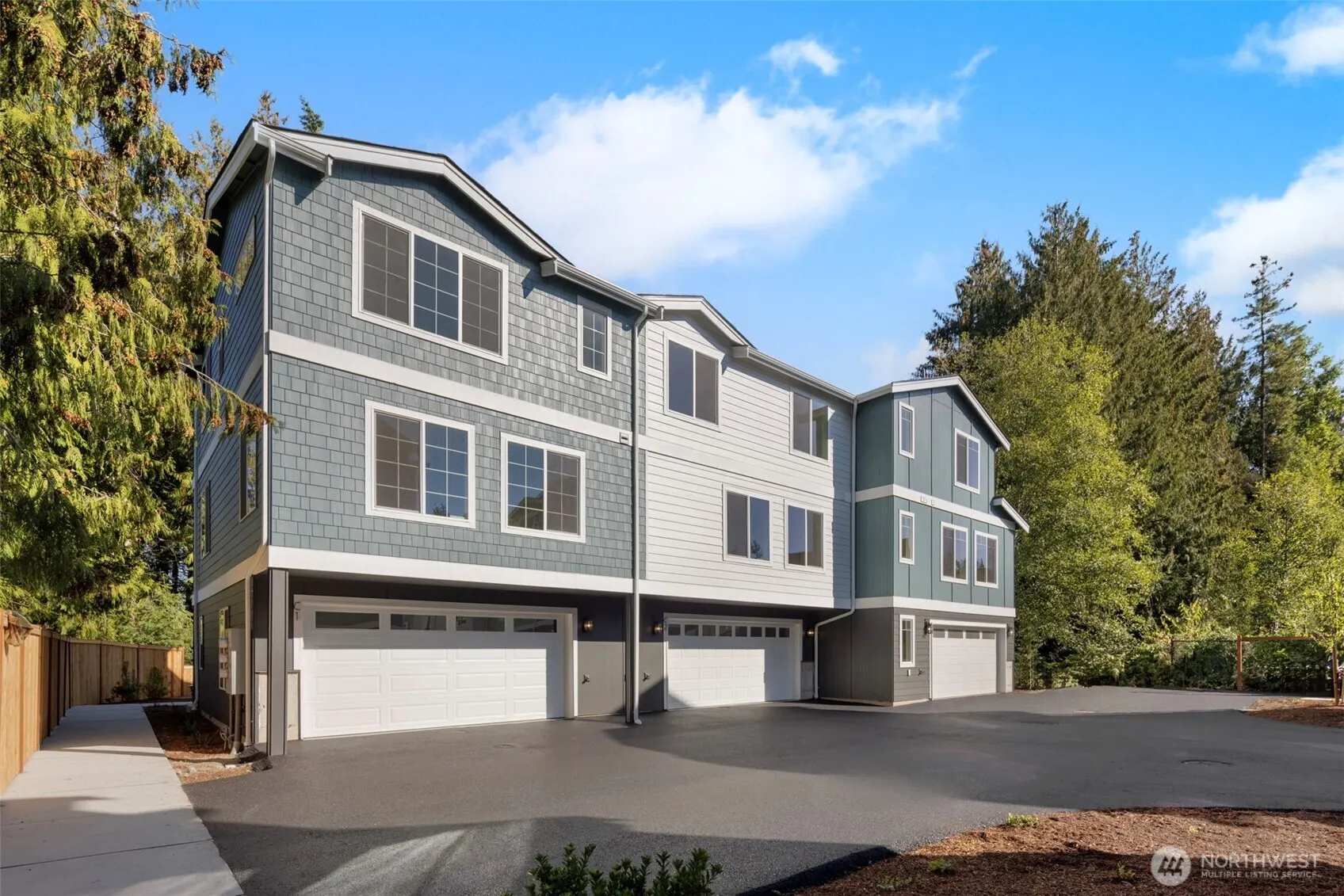 19505 Damson Road #C1, Lynnwood, WA 98036