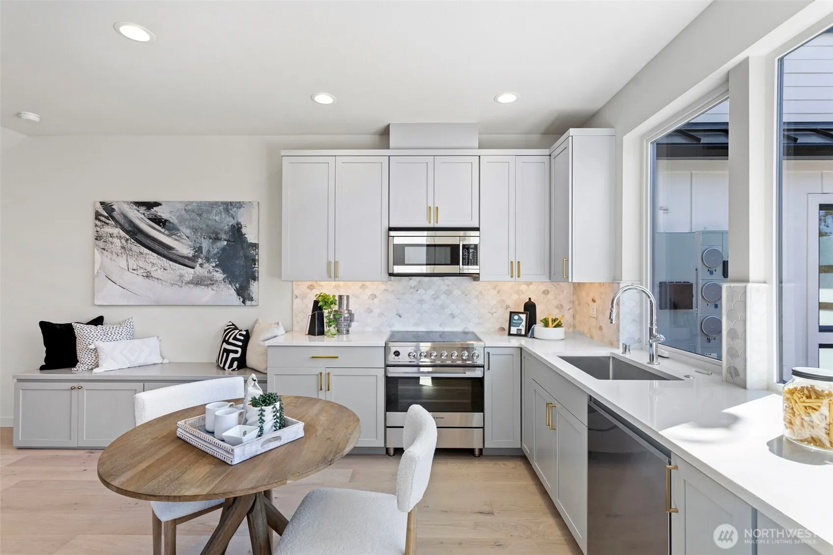 3812 31st Avenue W #B, Seattle, WA 98199