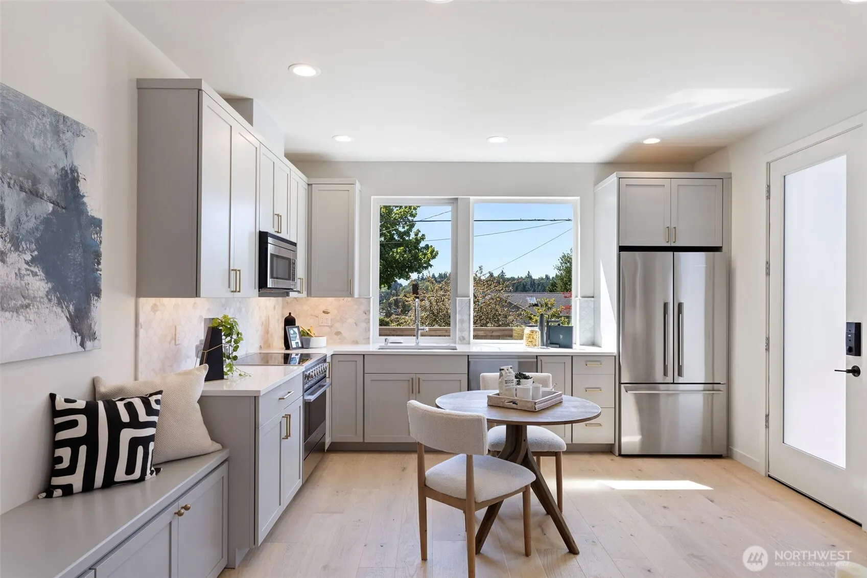 3812 31st Avenue W #B, Seattle, WA 98199