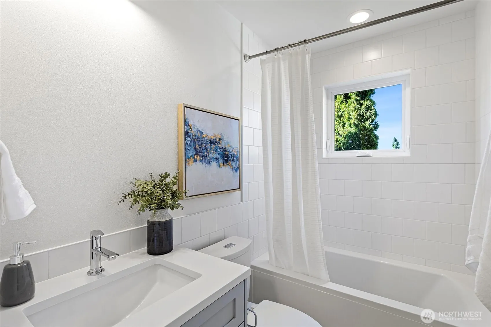 3812 31st Avenue W #B, Seattle, WA 98199