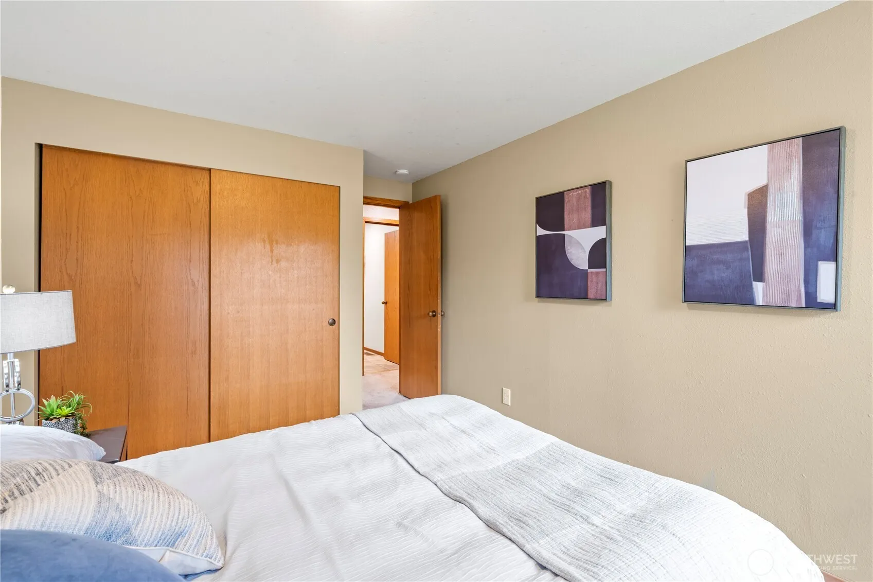 14310 SE 49th Street , Bellevue, WA 98006