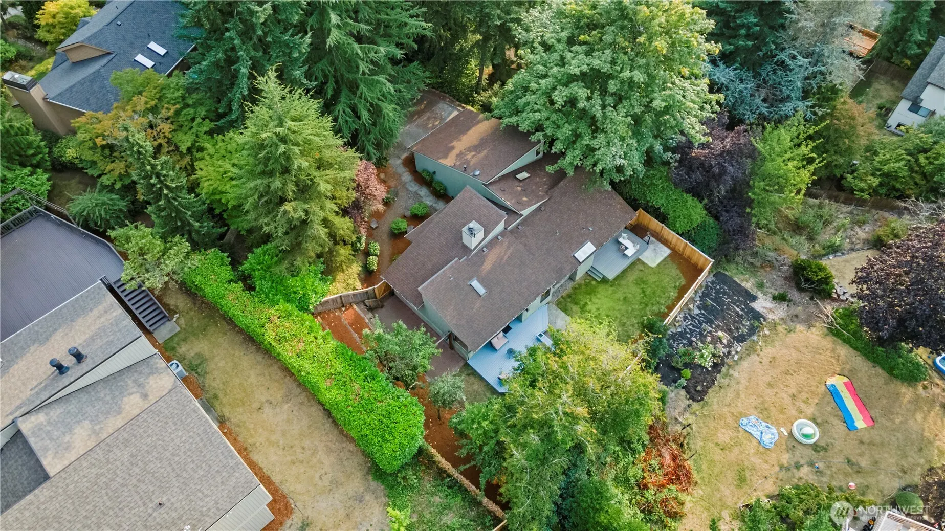 14310 SE 49th Street , Bellevue, WA 98006