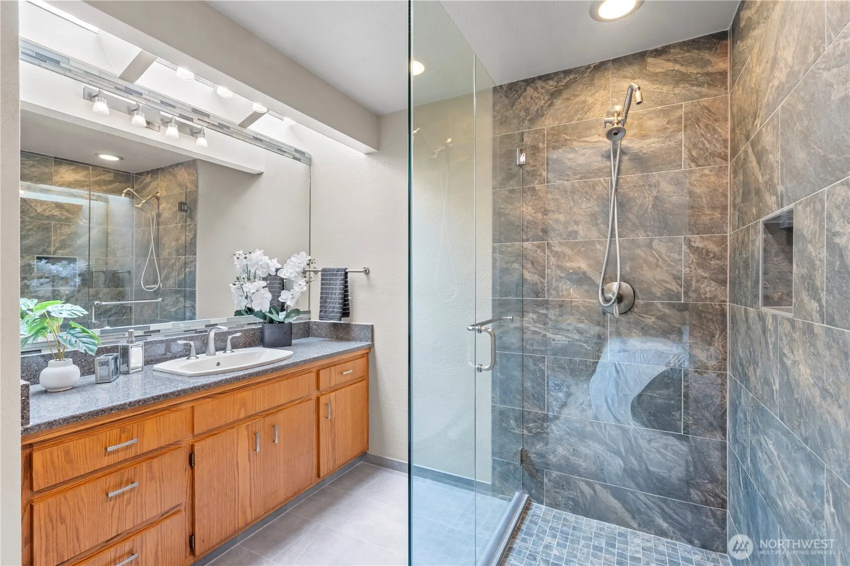 14310 SE 49th Street , Bellevue, WA 98006