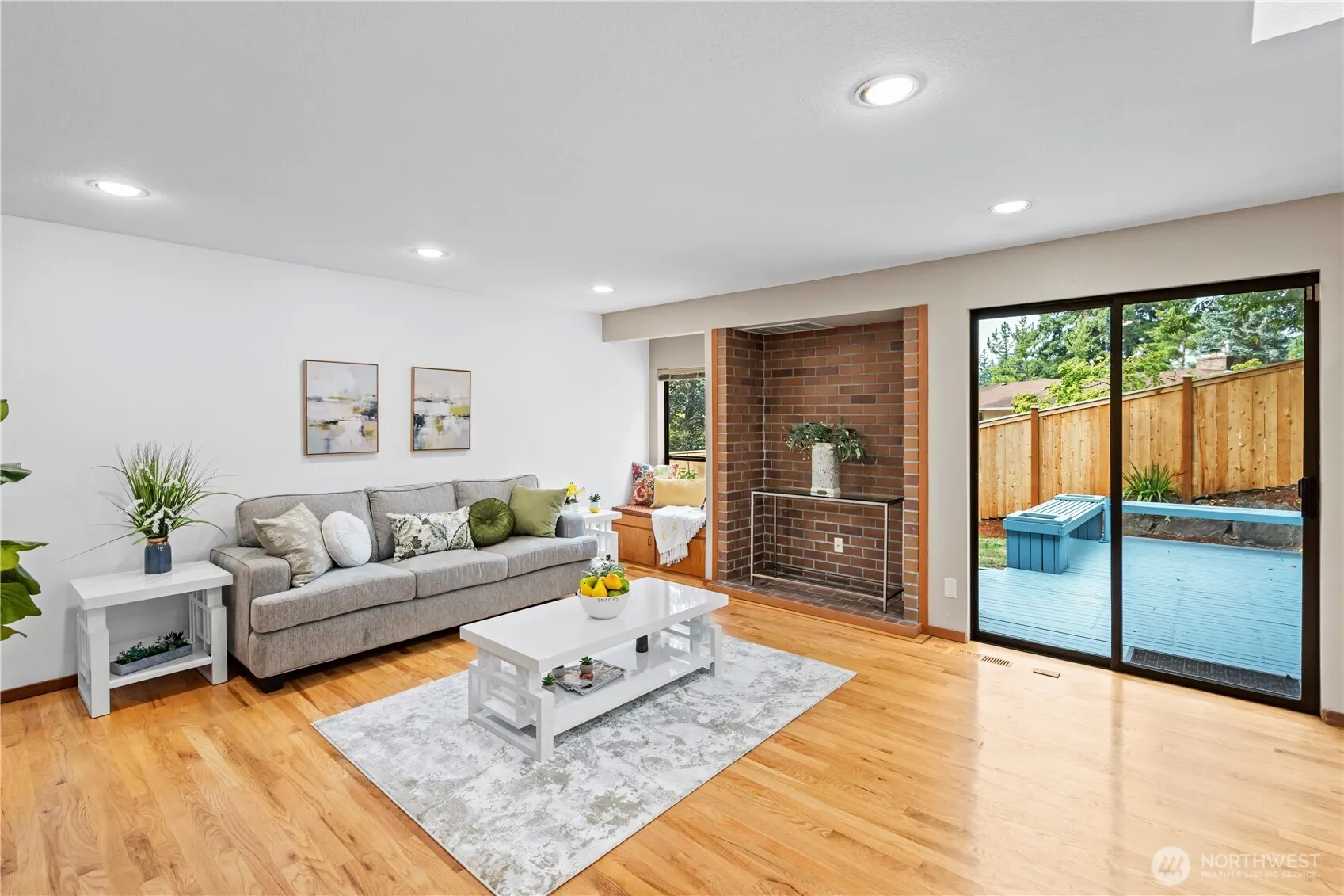 14310 SE 49th Street , Bellevue, WA 98006