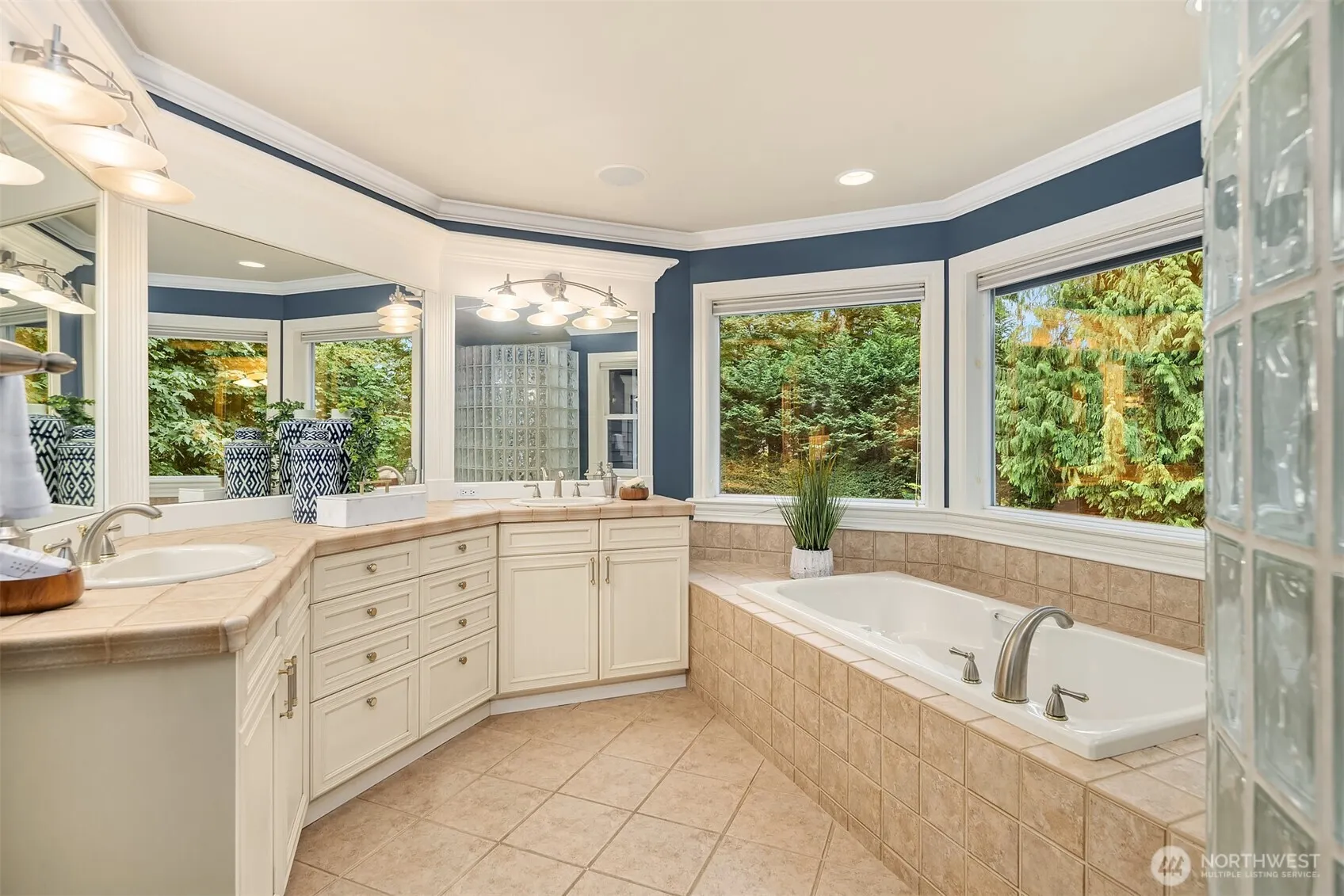 14869 NE 195th Street , Woodinville, WA 98072
