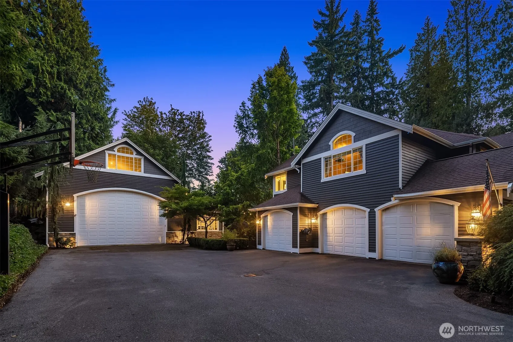 14869 NE 195th Street , Woodinville, WA 98072