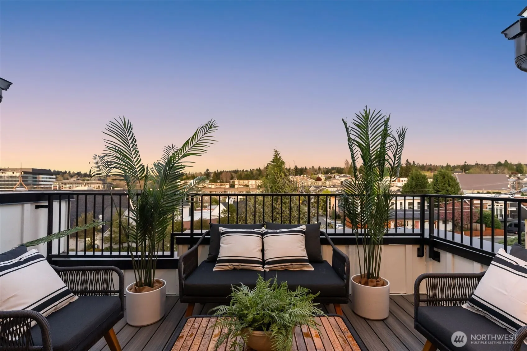 112 C 2nd Street S, Kirkland, WA 98033