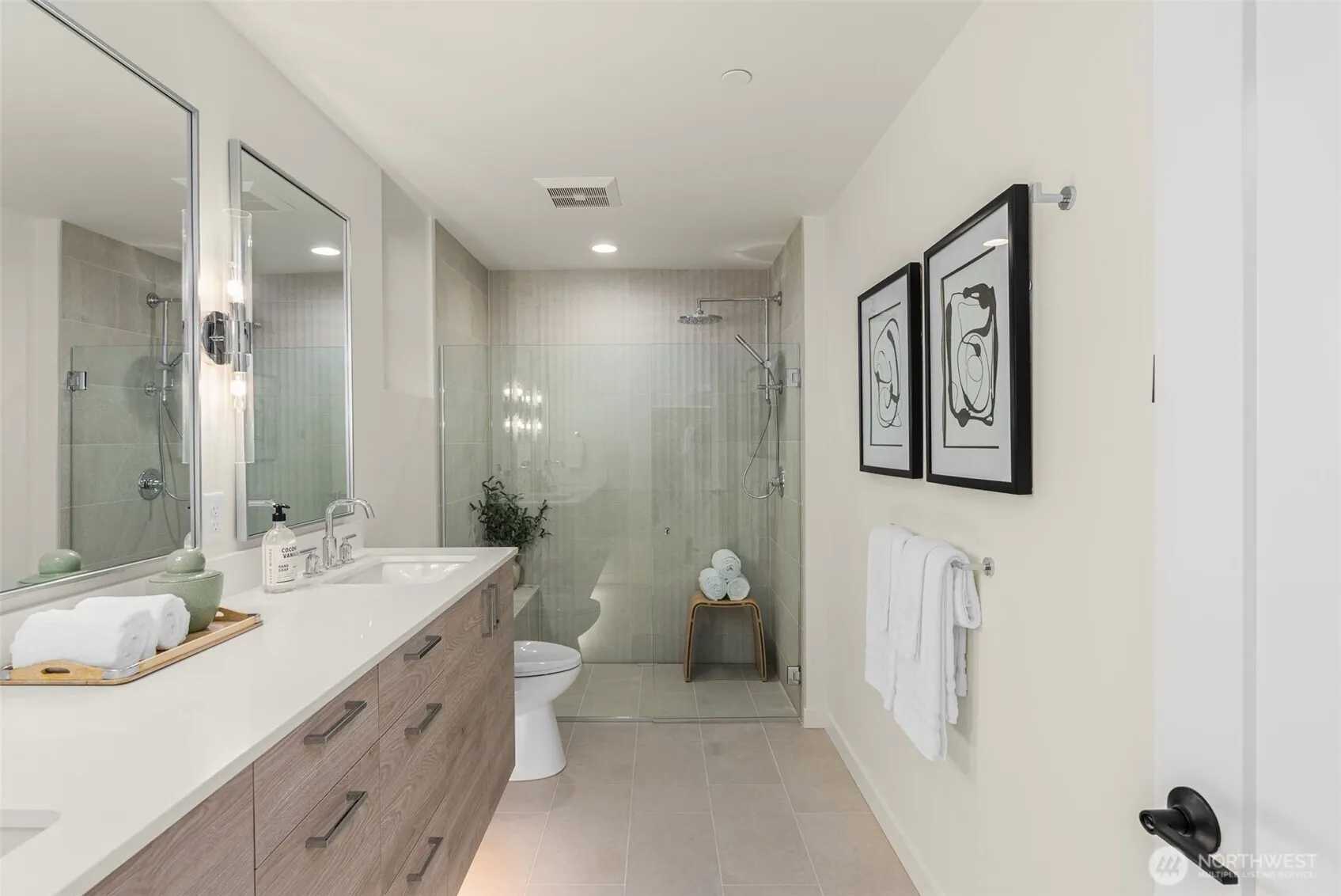 112 C 2nd Street S, Kirkland, WA 98033