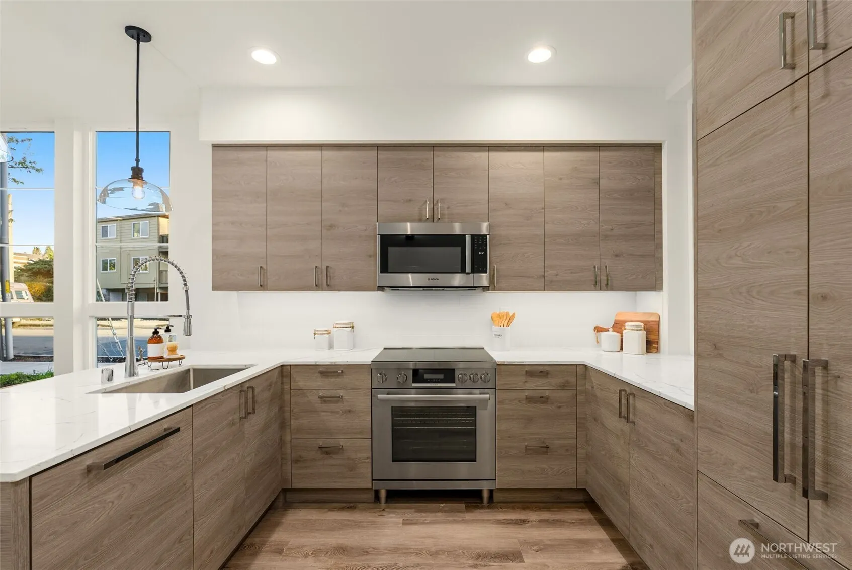 112 C 2nd Street S, Kirkland, WA 98033