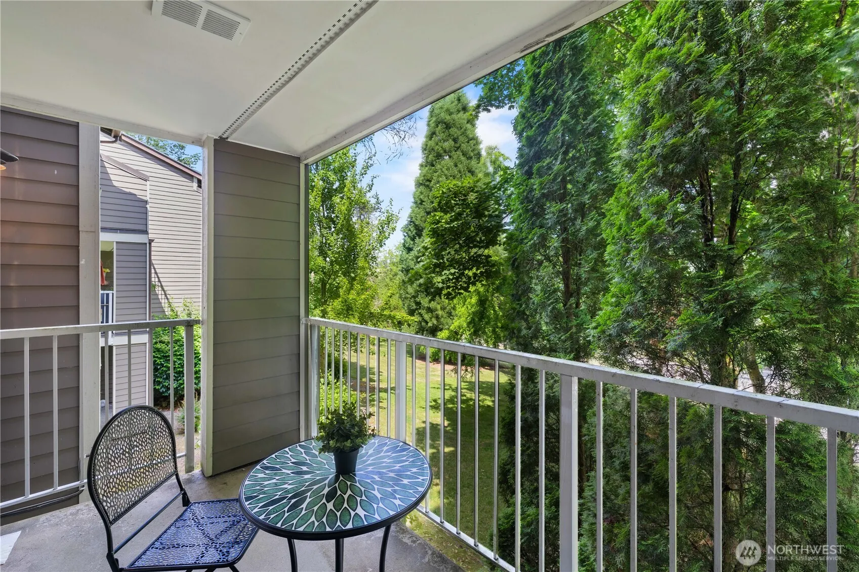 200 Mt Park Boulevard SW #A204, Issaquah, WA 98027
