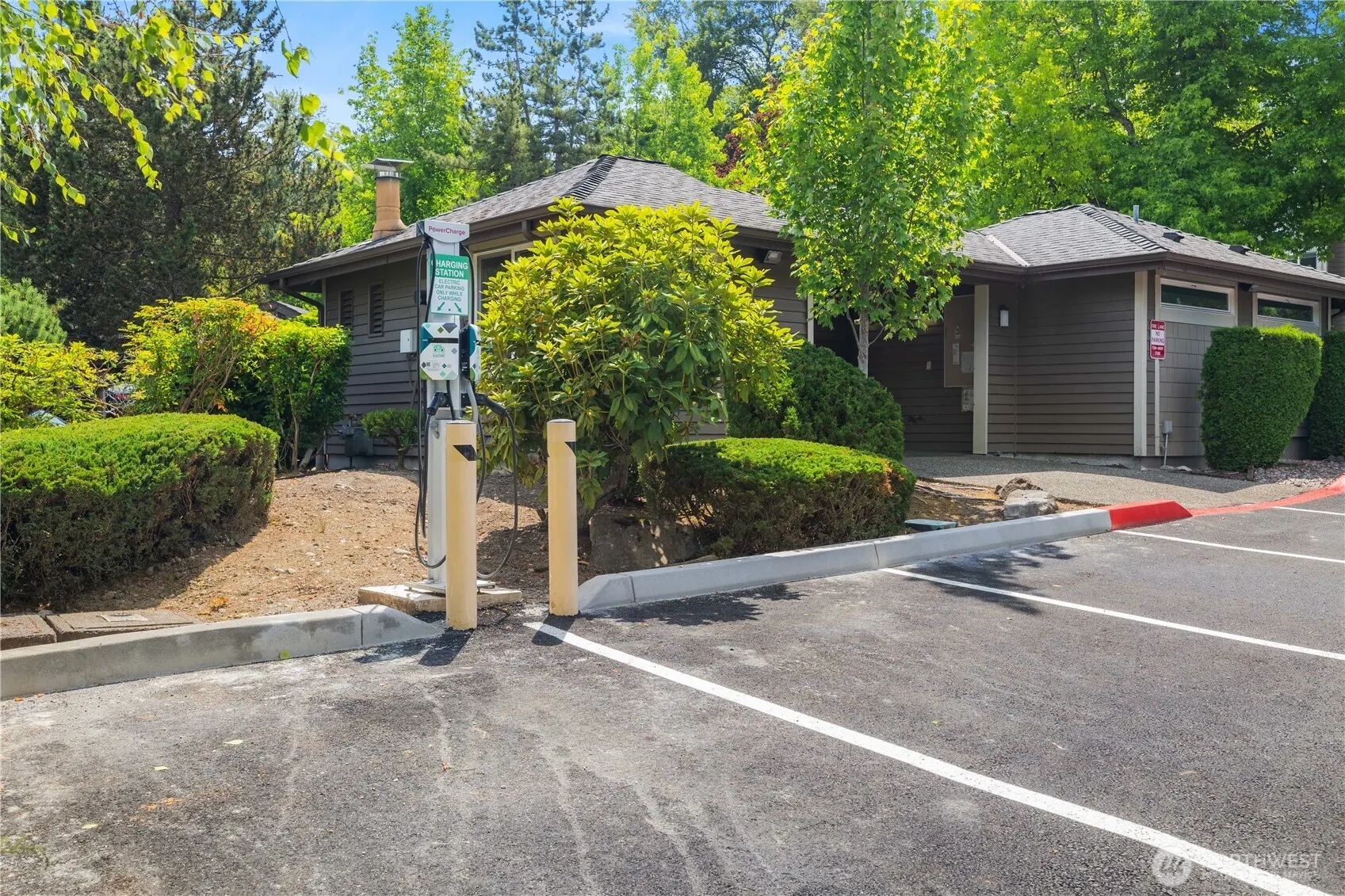 200 Mt Park Boulevard SW #A204, Issaquah, WA 98027