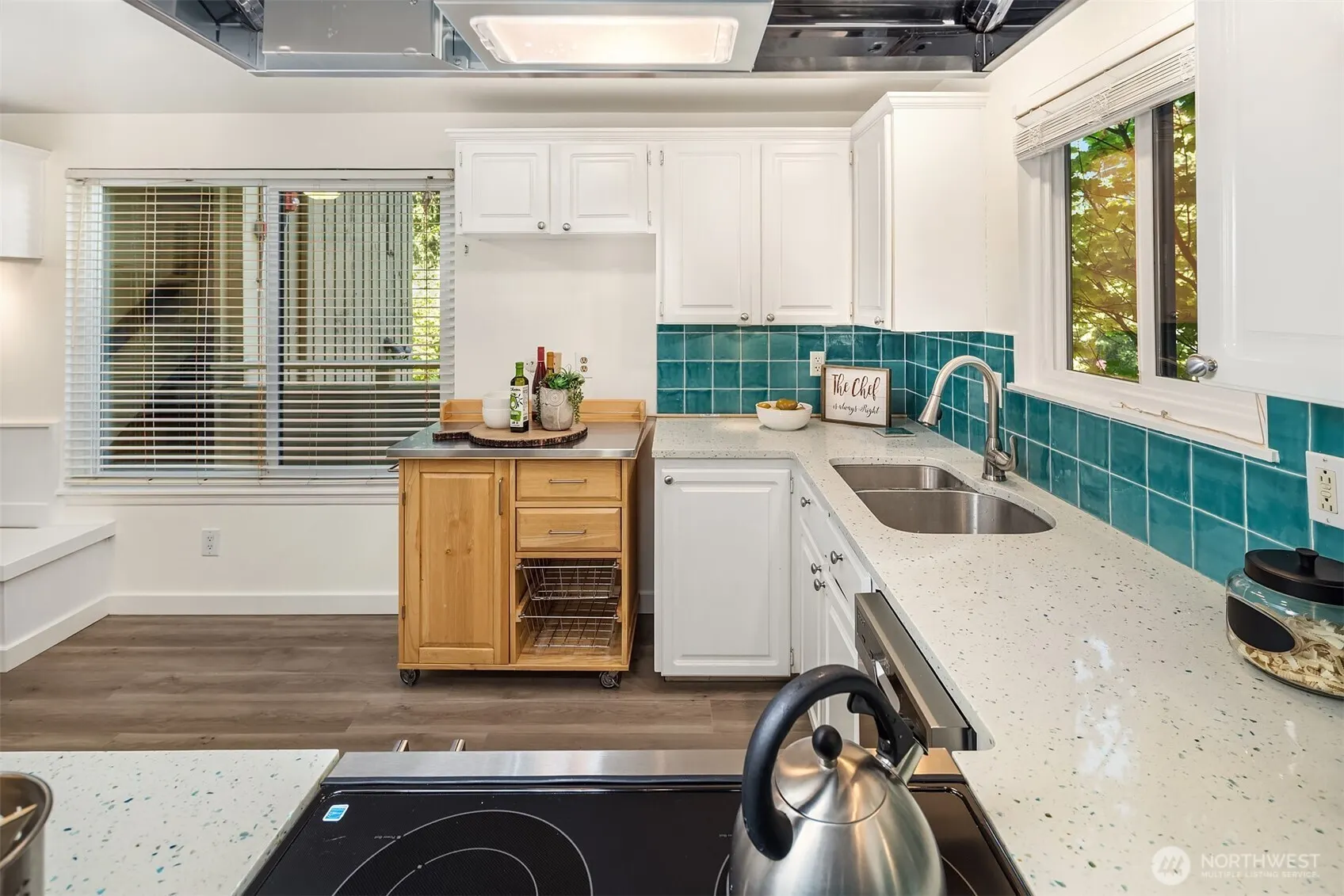 12009 100th Avenue NE #1, Kirkland, WA 98034