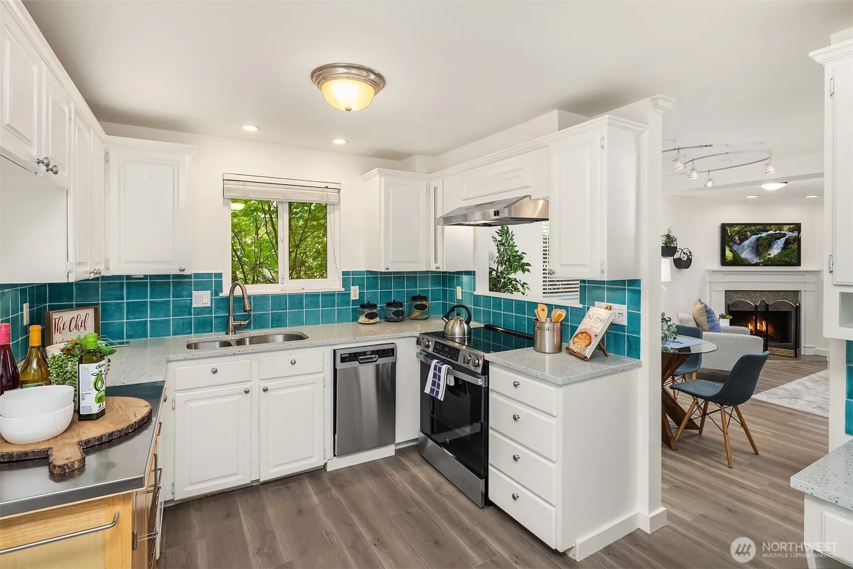 12009 100th Avenue NE #1, Kirkland, WA 98034