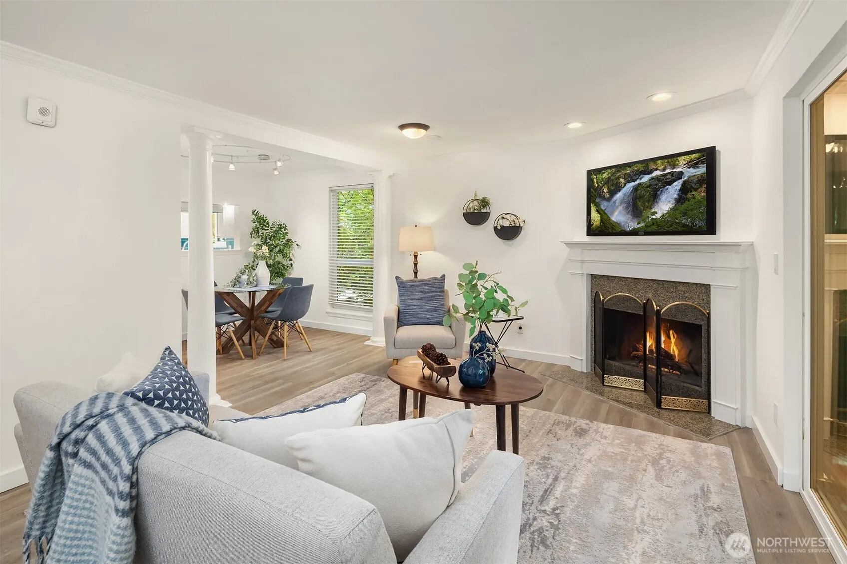 12009 100th Avenue NE #1, Kirkland, WA 98034
