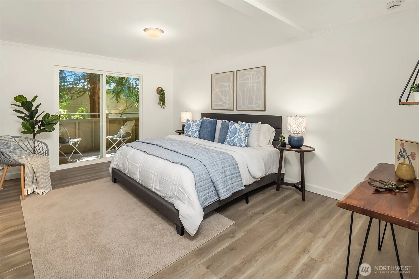 12009 100th Avenue NE #1, Kirkland, WA 98034