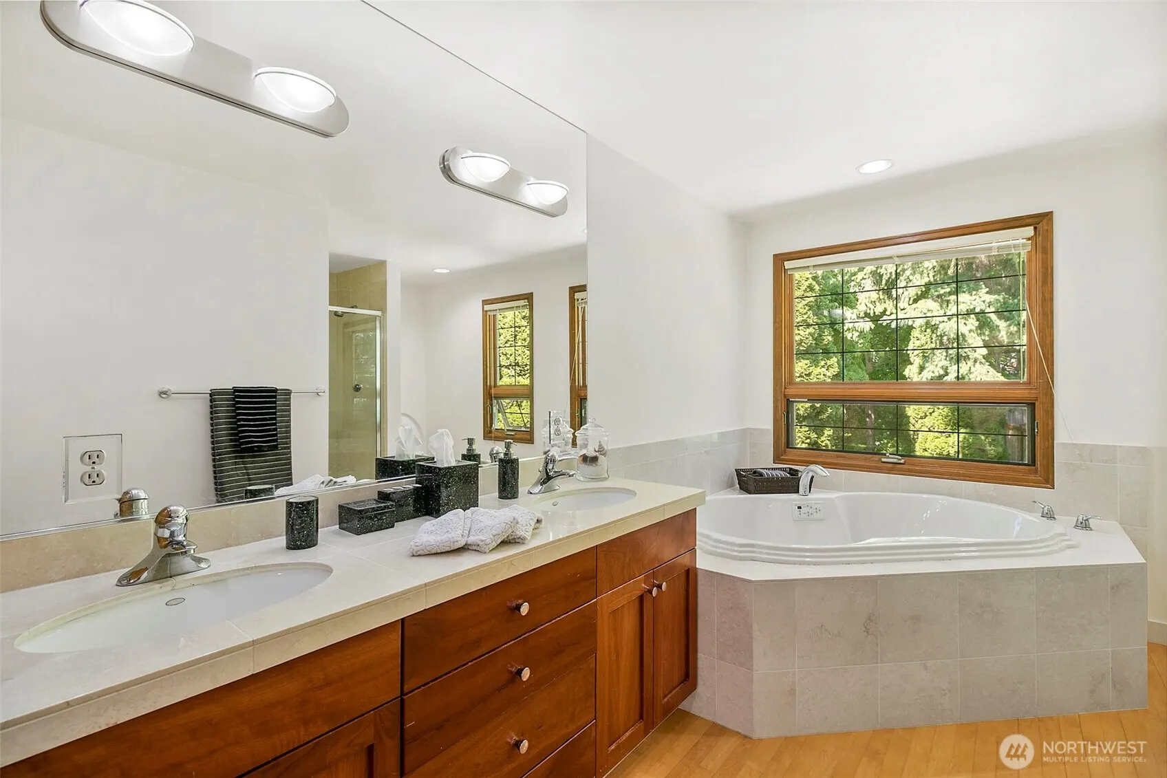 13603 171st Avenue NE, Redmond, WA 98052