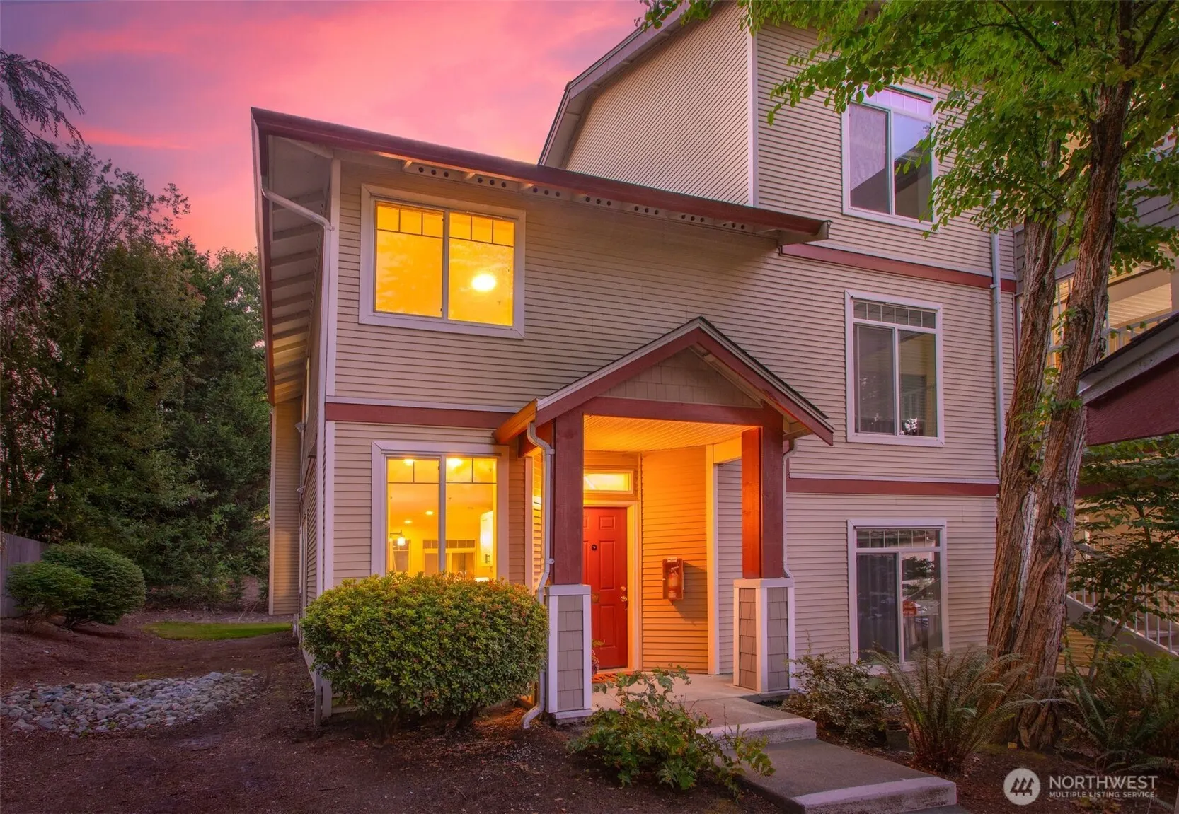 14816 29th Avenue W #B101, Lynnwood, WA 98087